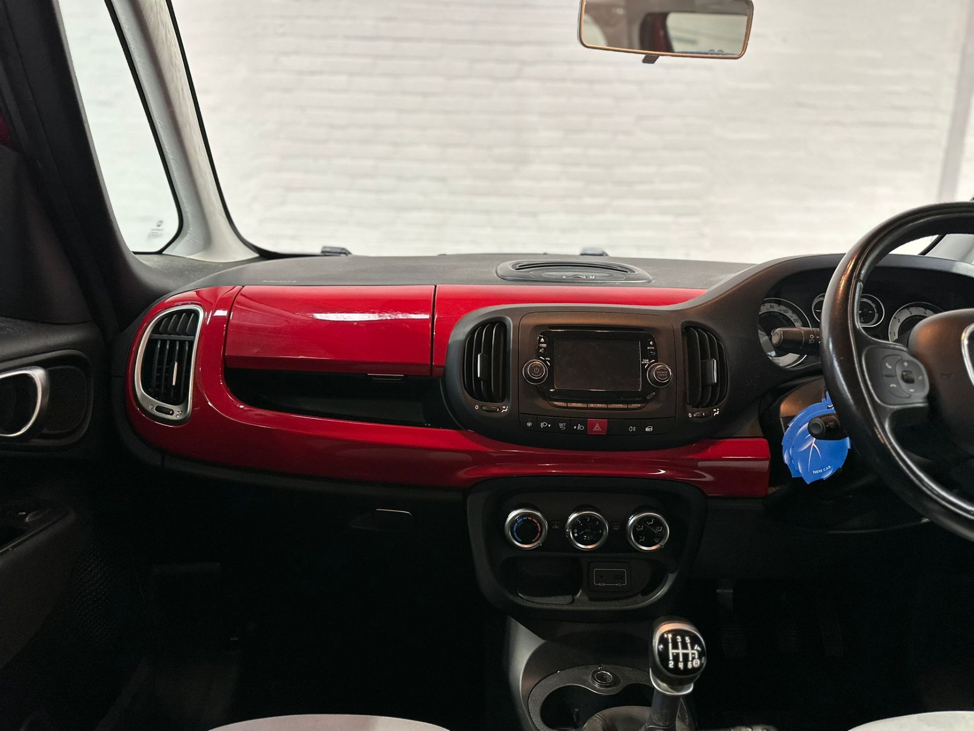 2017 FIAT 500L POP STAR – 1.4 PETROL – ULEZ – 96K – HPI CLEAR >>--NO VAT ON HAMMER--<< - Image 24 of 26