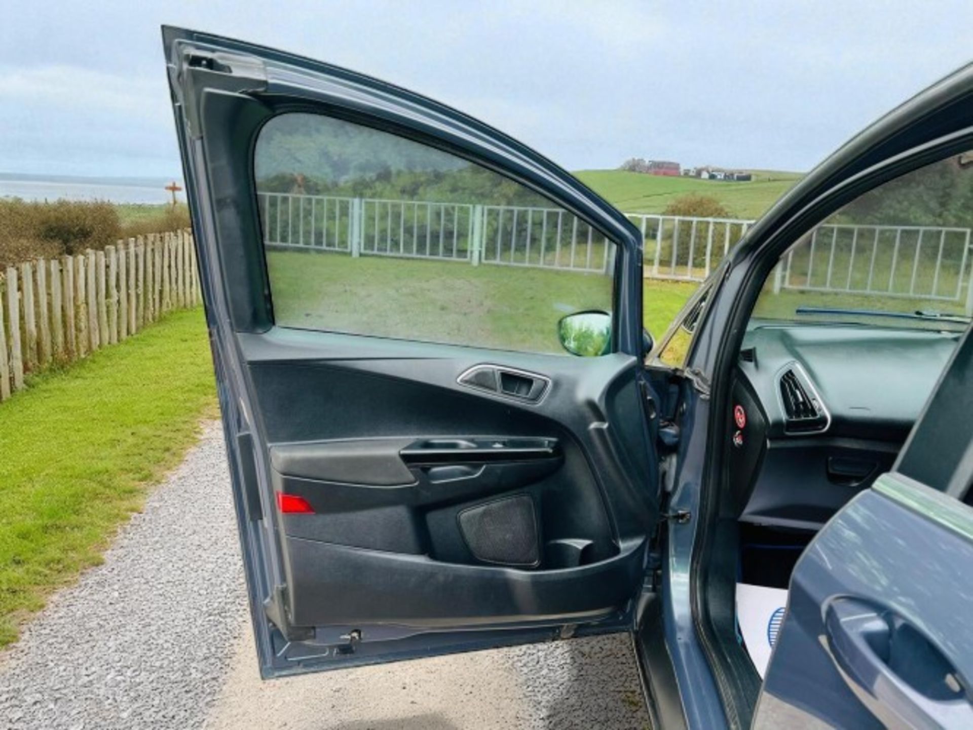 2014 FORD B-MAX 1.6 TDCI TITANIUM 5DR >>--NO VAT ON HAMMER--<< - Image 11 of 38