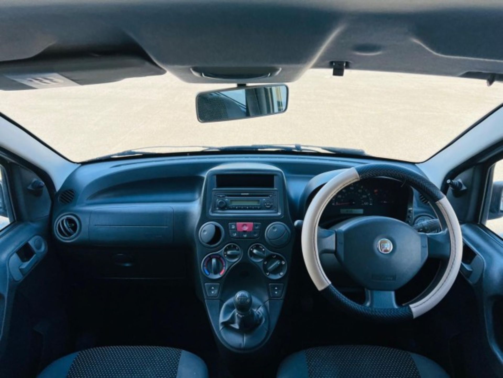 2009 FIAT PANDA ACTIVE ECO – 1.1 PETROL >>--NO VAT ON HAMMER--<< - Image 23 of 43