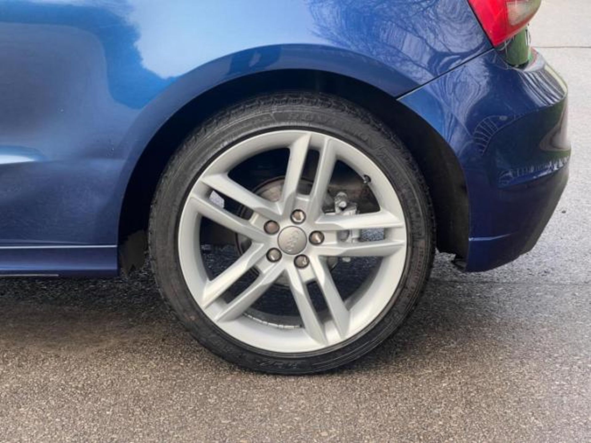 2012 AUDI A1 1.6 TDI S LINE (S/S) 3DR DIESEL MANUAL HATCHBACK BLUE >>--NO VAT ON HAMMER--<< - Image 17 of 25
