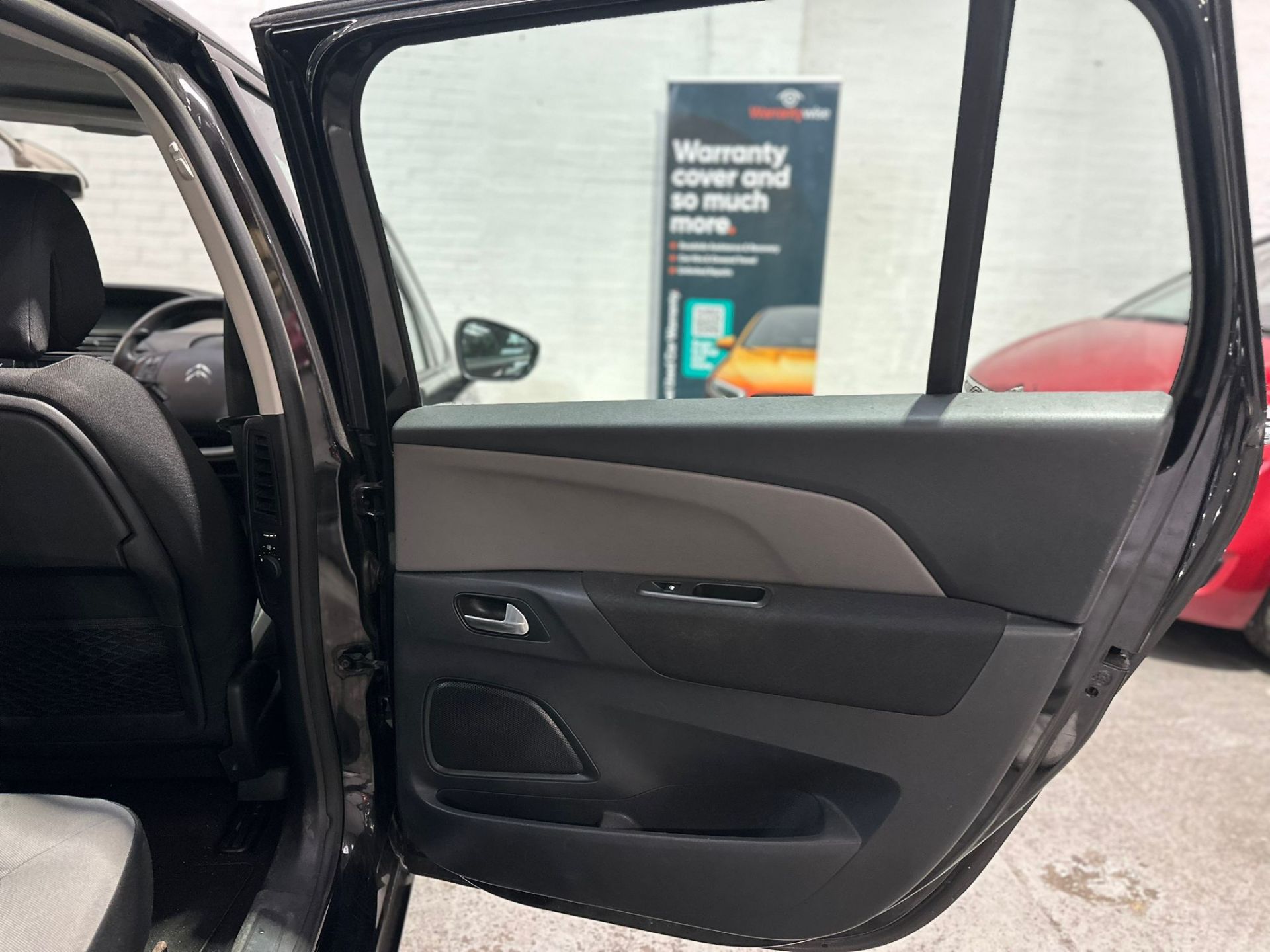 2014 CITROEN C4 GRAND PICASSO 1.6 DIESEL MANUAL – 2 KEYS >>--NO VAT ON HAMMER--<< - Image 12 of 22