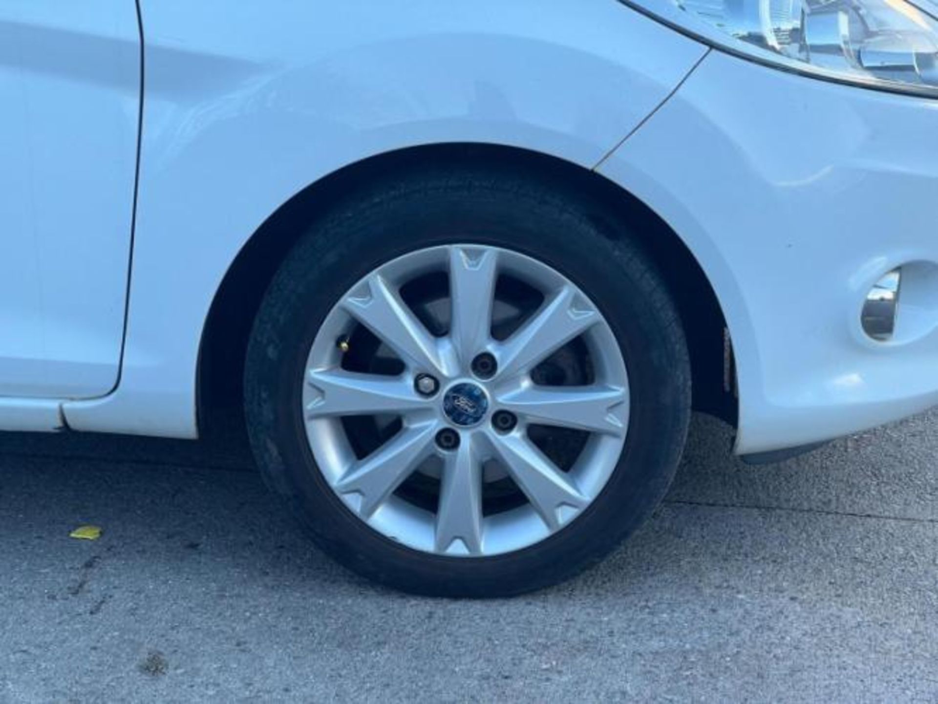 FORD FIESTA 1.25 ZETEC 3DR – 2010>>--NO VAT ON HAMMER--<< - Image 26 of 33