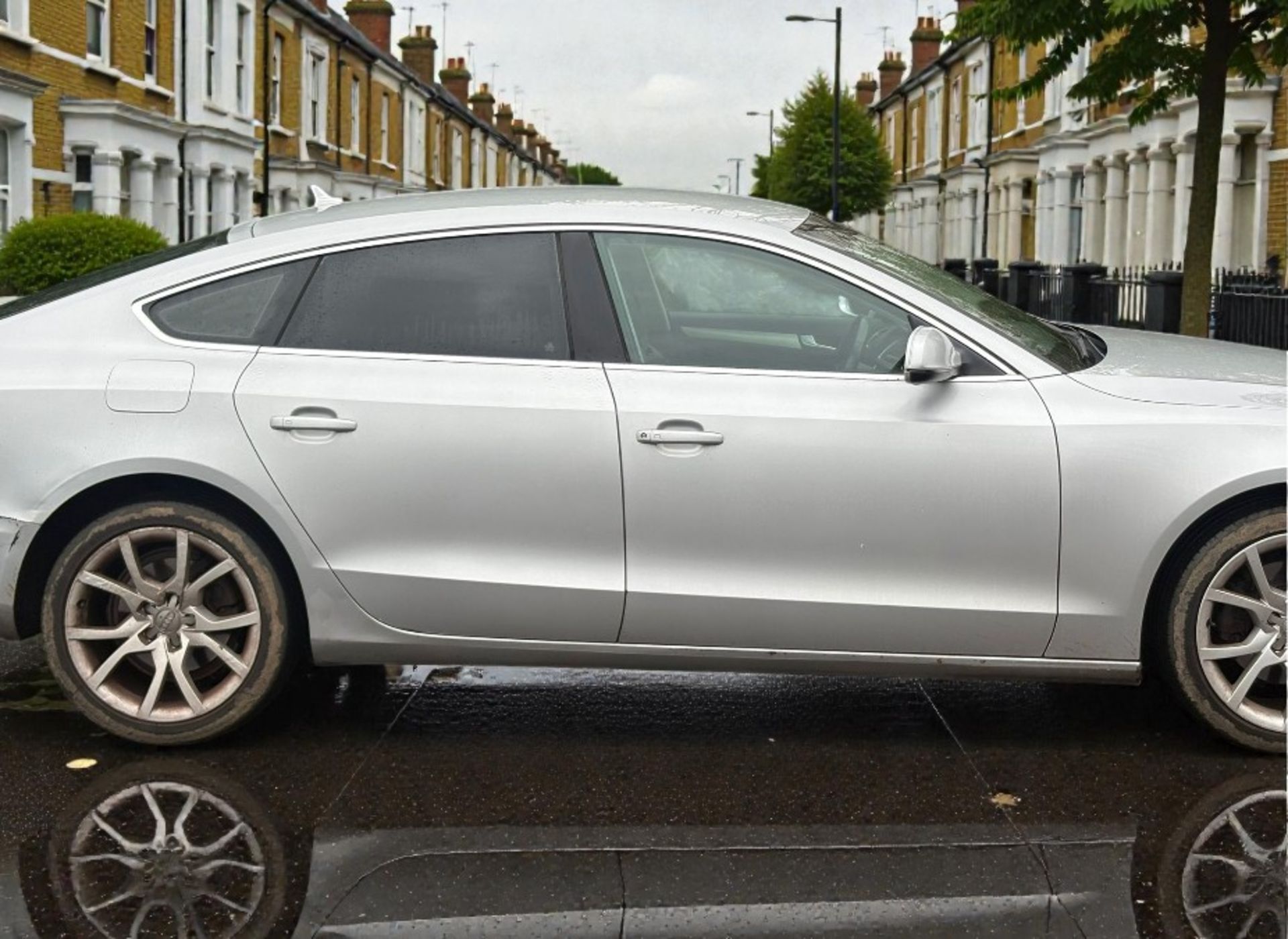 2009 AUDI A5 2.0 TDI SE SPORTBACK COUPE SILVER >>--NO VAT ON HAMMER--<< - Image 4 of 11