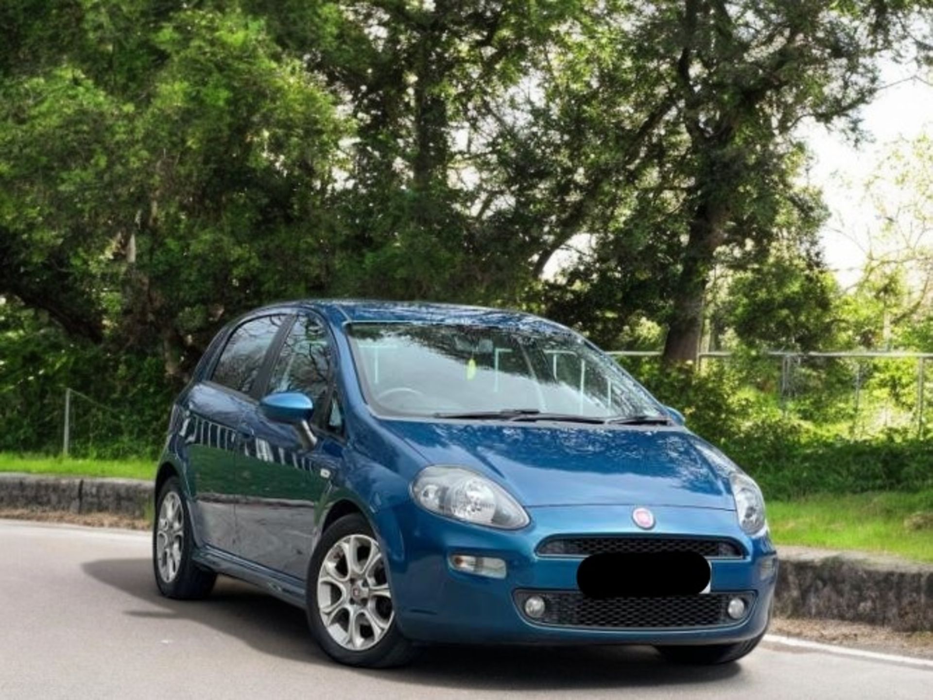 FIAT PUNTO 1.2 GBT 5DR >>--NO VAT ON HAMMER--<< - Image 9 of 32