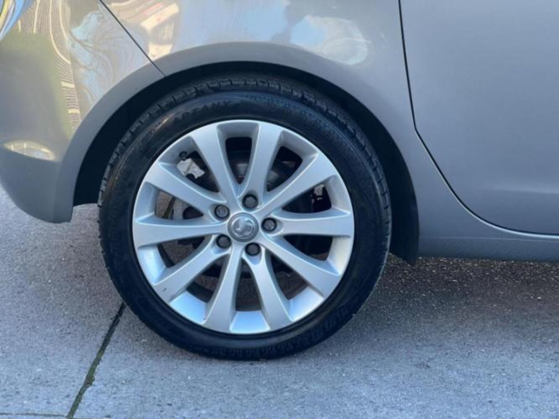 2012 VAUXHALL MERIVA 1.4 16V SE 5DR MPV >>--NO VAT ON HAMMER--<< - Image 18 of 32