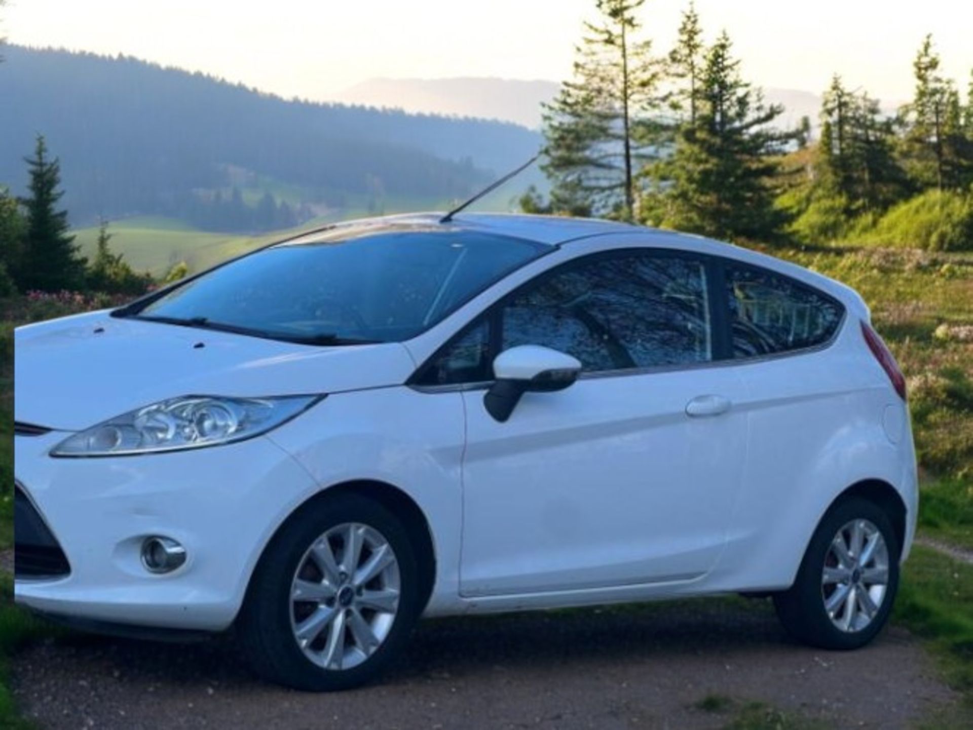 FORD FIESTA 1.25 ZETEC 3DR – 2010>>--NO VAT ON HAMMER--<< - Image 4 of 33