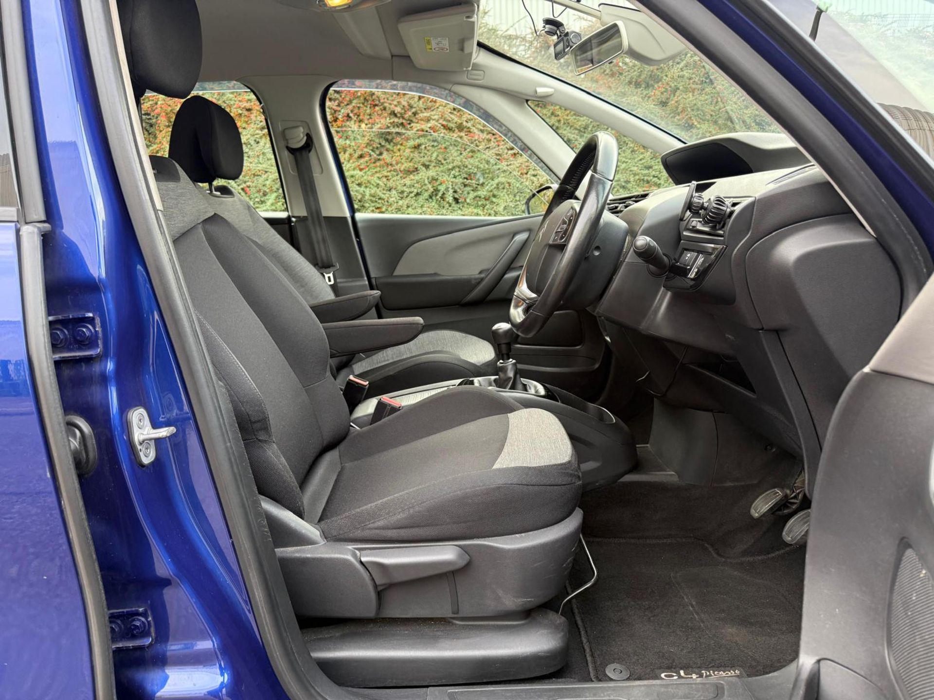 2014 CITROEN GRAND C4 PICASSO 1.6 E-HDI AIRDREAM EXCLUSIVE >>--NO VAT ON HAMMER--<< - Image 26 of 35