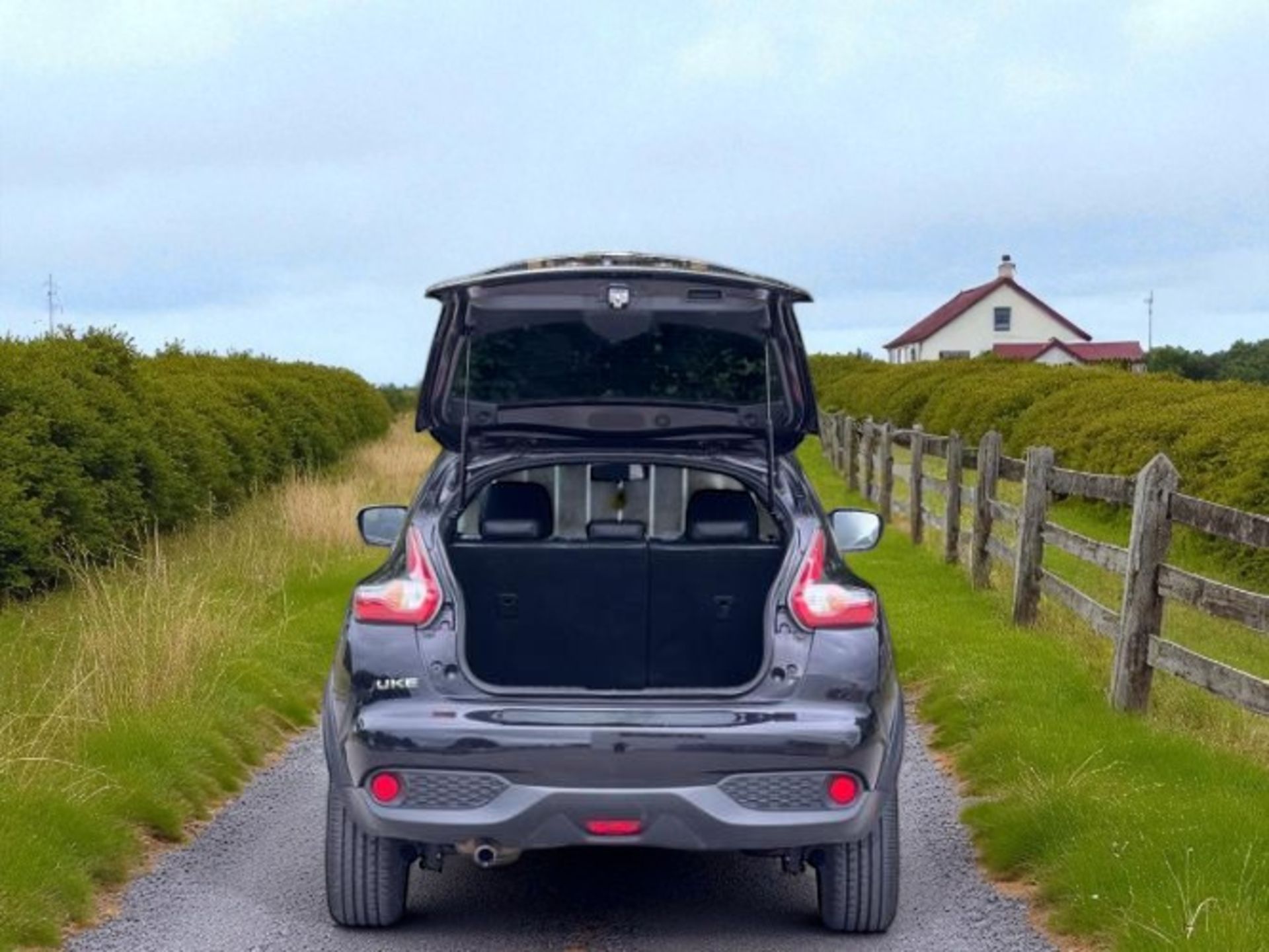 2016 NISSAN JUKE 1.6 TEKNA XTRON 5DR >>--NO VAT ON HAMMER--<< - Image 13 of 39