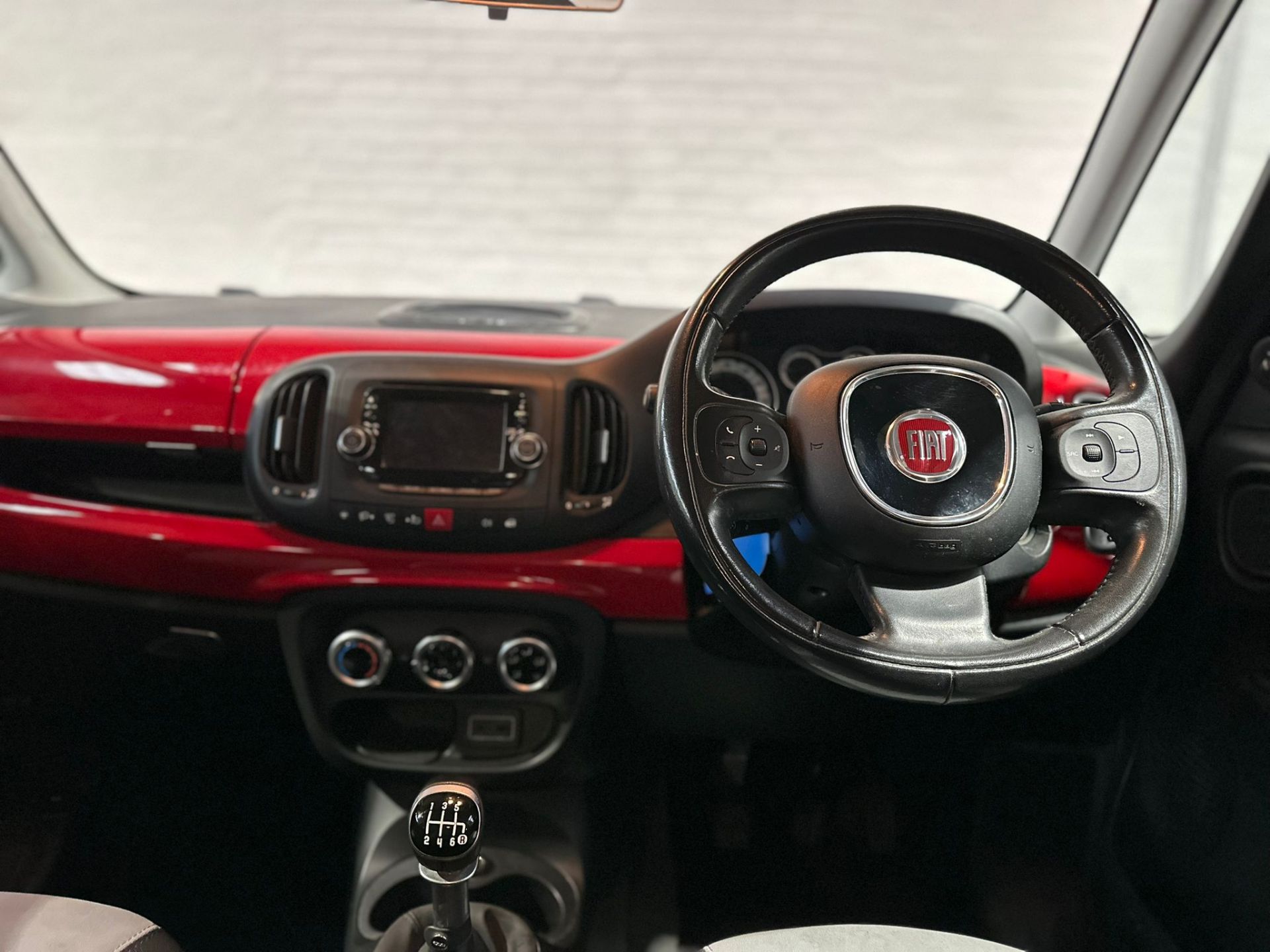 2017 FIAT 500L POP STAR – 1.4 PETROL – ULEZ – 96K – HPI CLEAR >>--NO VAT ON HAMMER--<< - Image 12 of 26