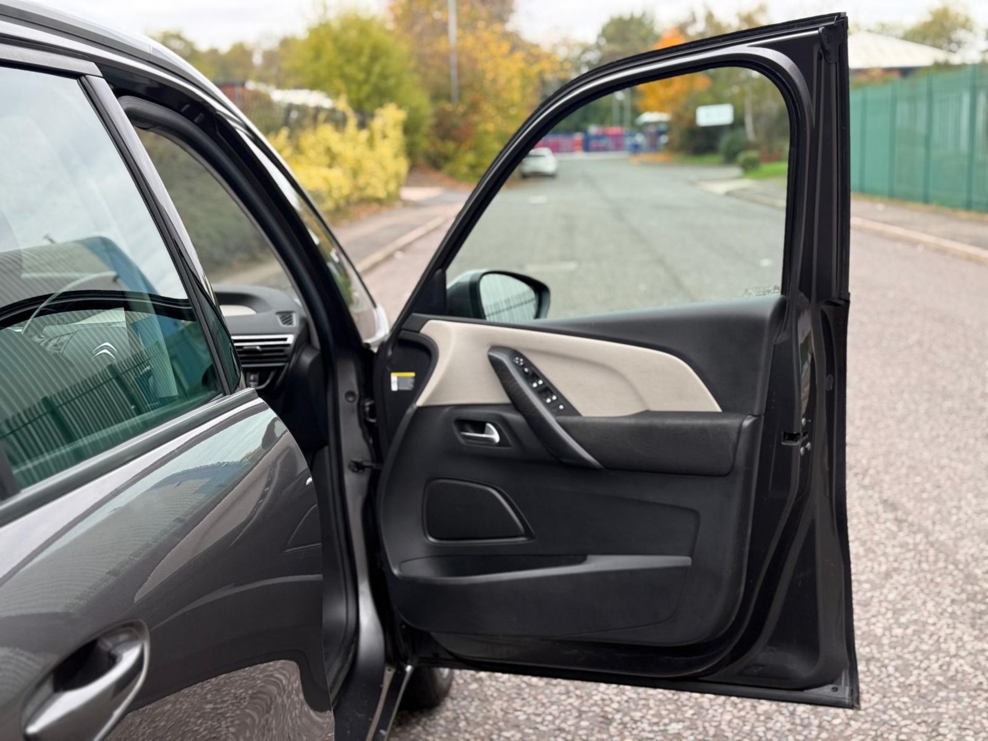 **(ONLY 83K MILEAGE)** 2017 CITROËN C4 GRAND PICASSO FEEL PURETECH S&S>>--NO VAT ON HAMMER--<< - Image 13 of 30