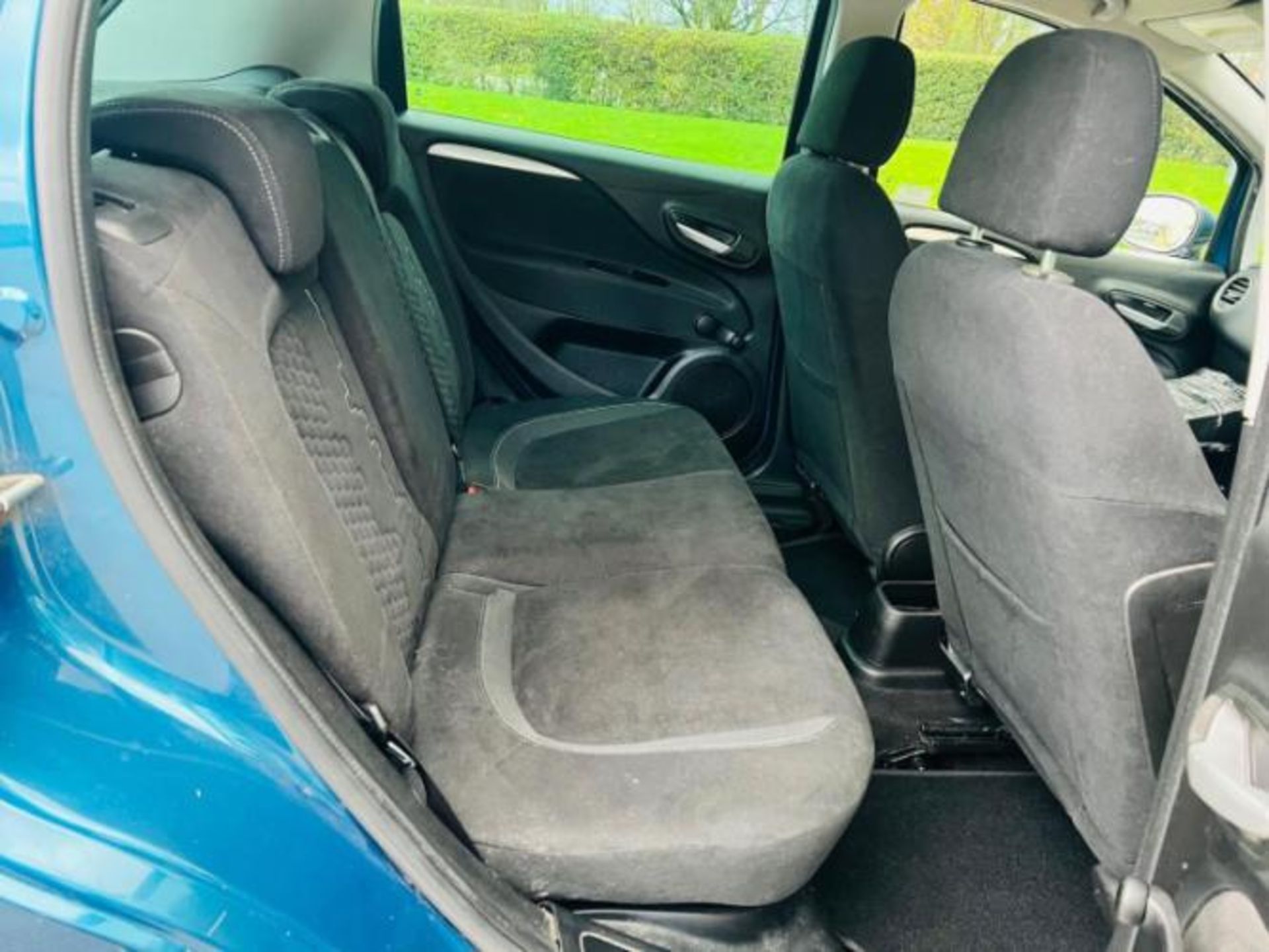 FIAT PUNTO 1.2 GBT 5DR >>--NO VAT ON HAMMER--<< - Image 23 of 32