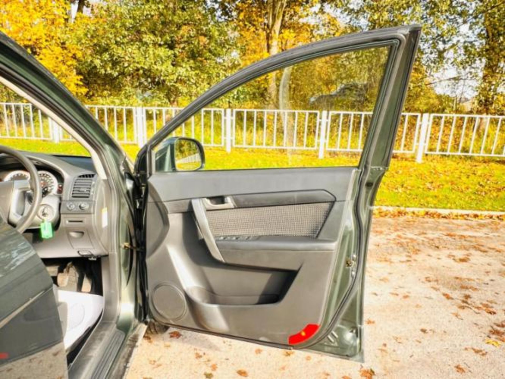 2008 CHEVROLET CAPTIVA 2.4I LS 5DR >>--NO VAT ON HAMMER--<< - Image 22 of 31