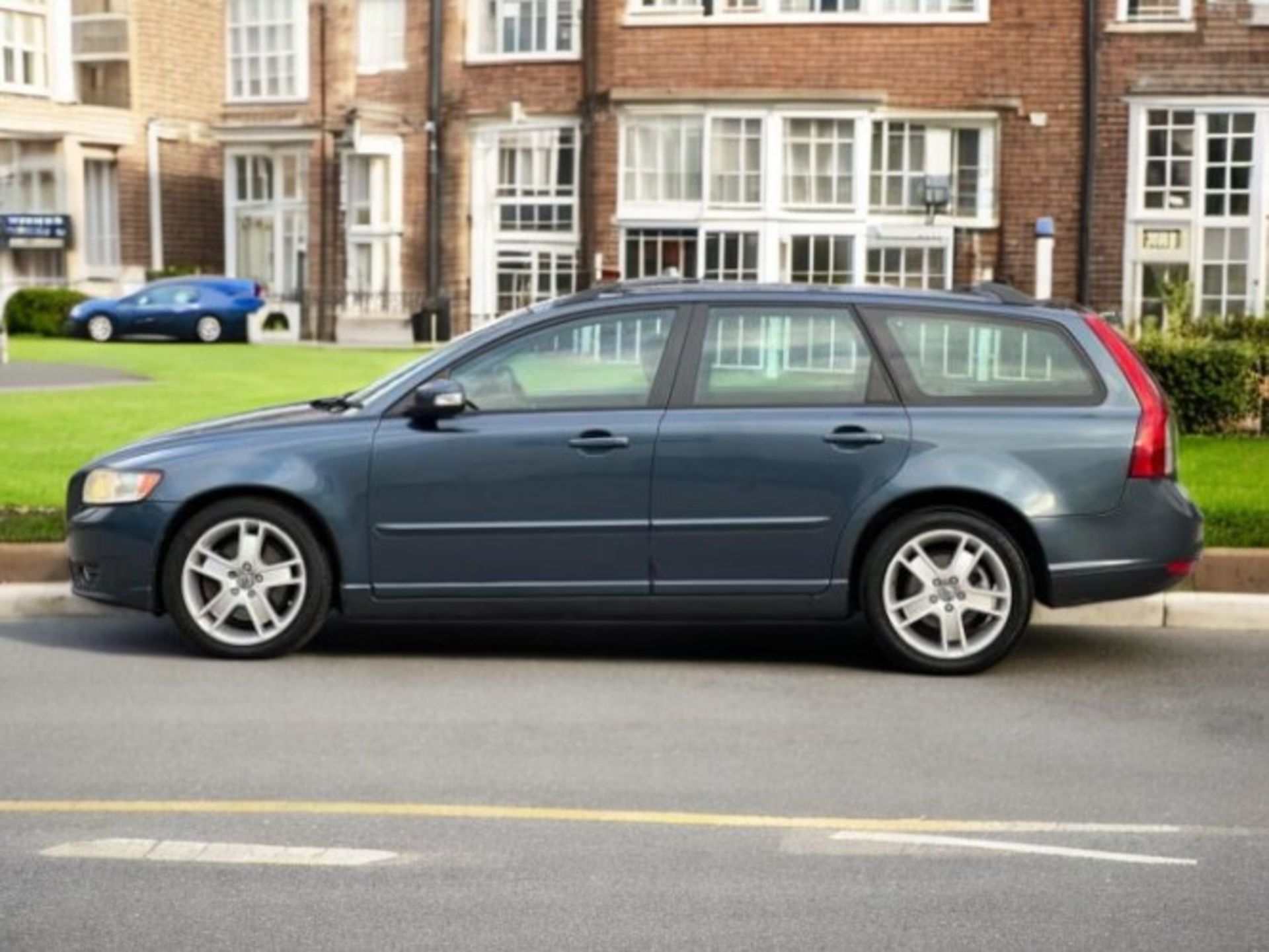 2008 VOLVO V50 2.0D SE 5DR DIESEL MANUAL ESTATE BLUE >>--NO VAT ON HAMMER--<< - Image 7 of 25