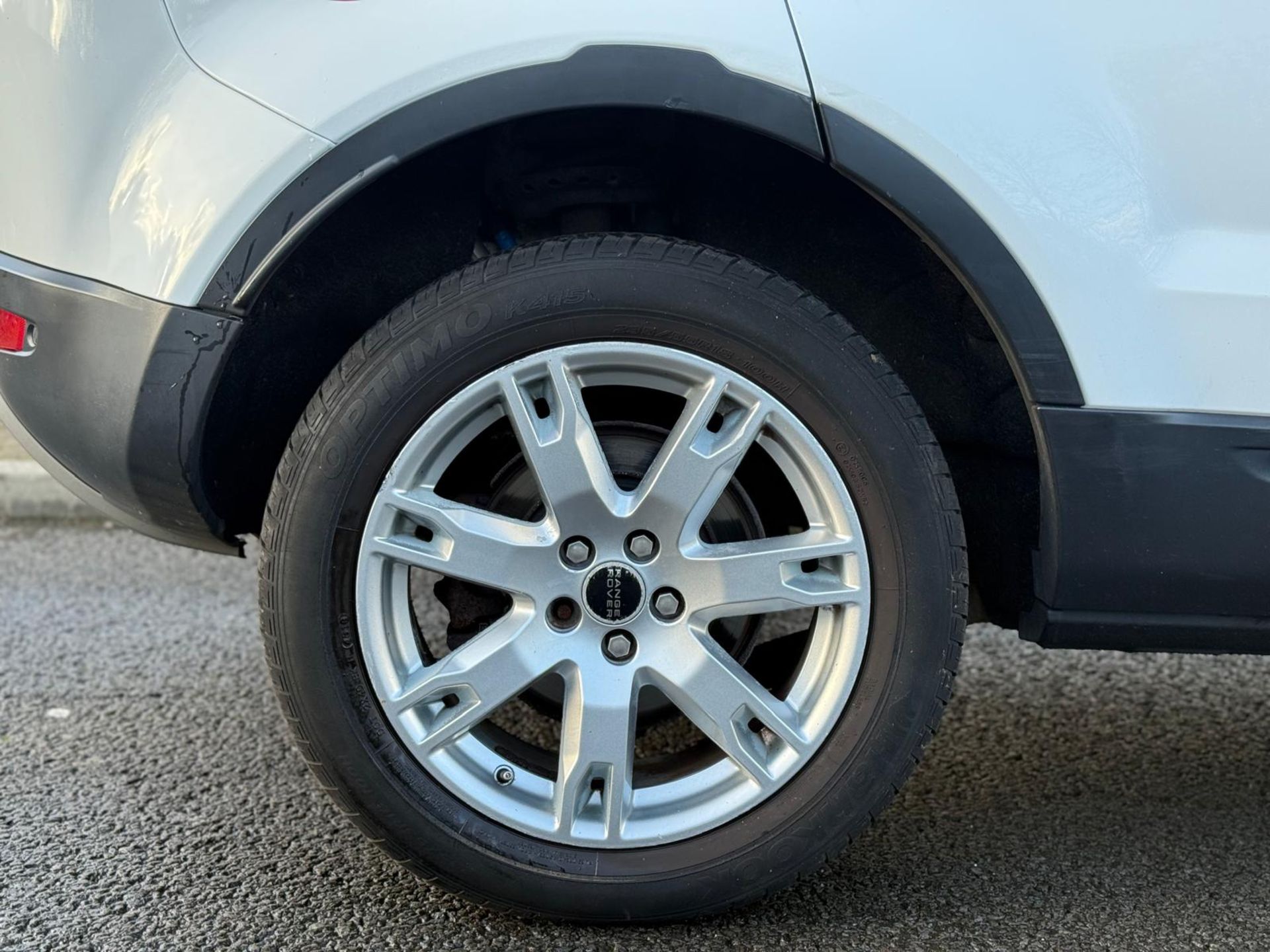 2012 LAND ROVER RANGE ROVER EVOQUE 2.2 TD4 PURE >>--NO VAT ON HAMMER--<< - Image 13 of 32