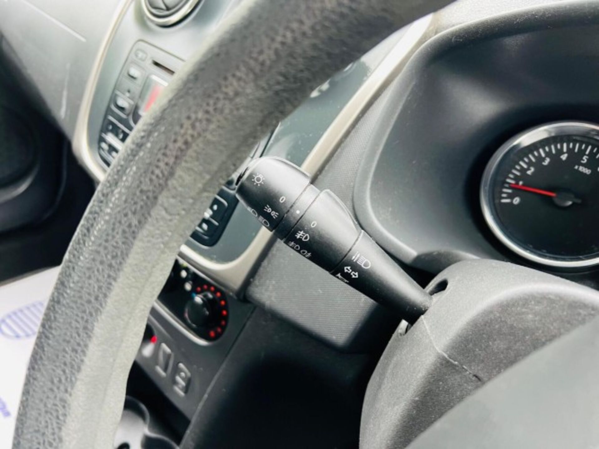 2014 DACIA SANDERO STEPWAY 1.5 DCI AMBIANCE 5DR>>--NO VAT ON HAMMER--<< - Image 22 of 36