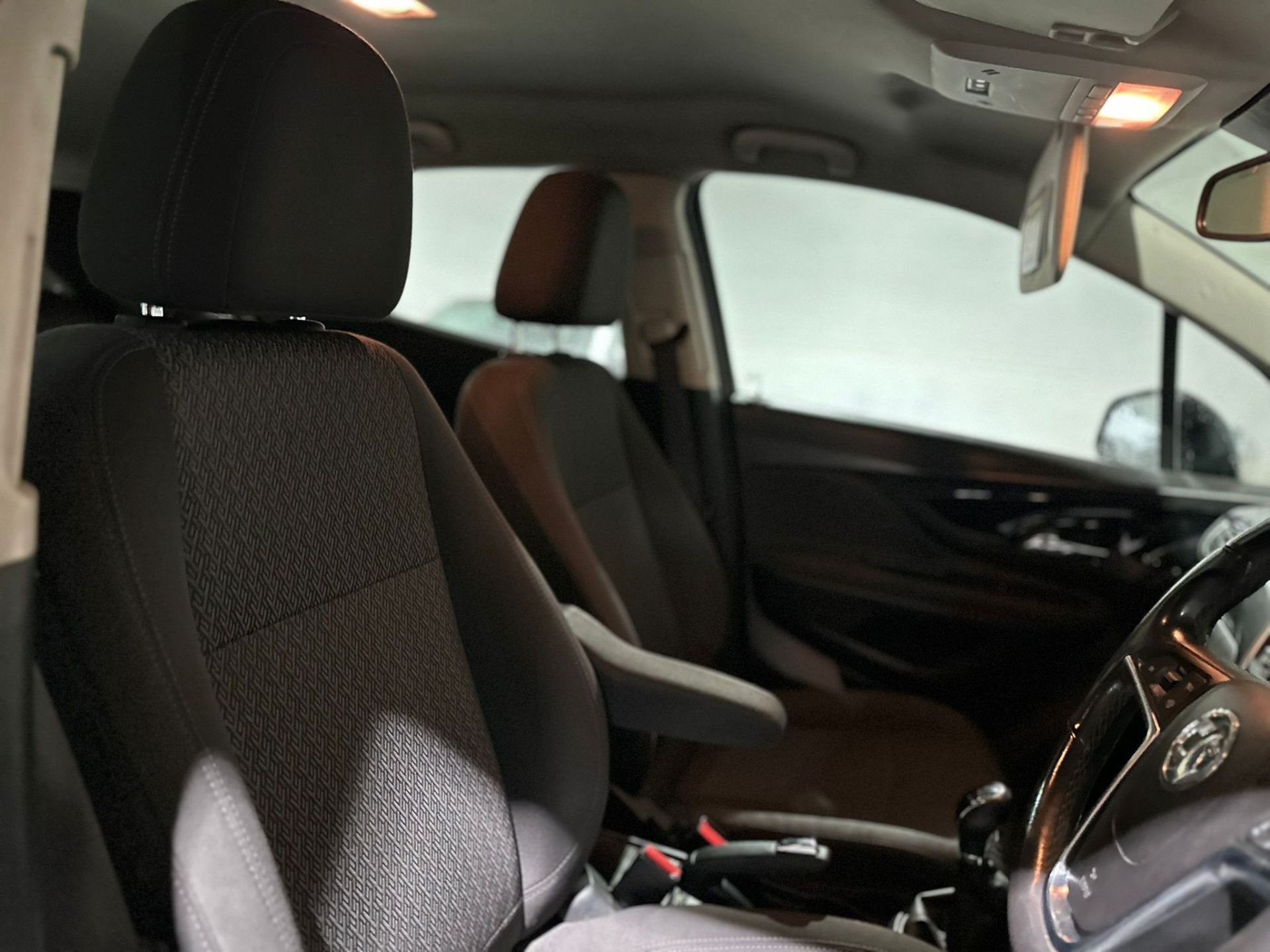 2016 VAUXHALL MOKKA X ACTIVE TURBO S/S >>--NO VAT ON HAMMER--<< - Image 18 of 42