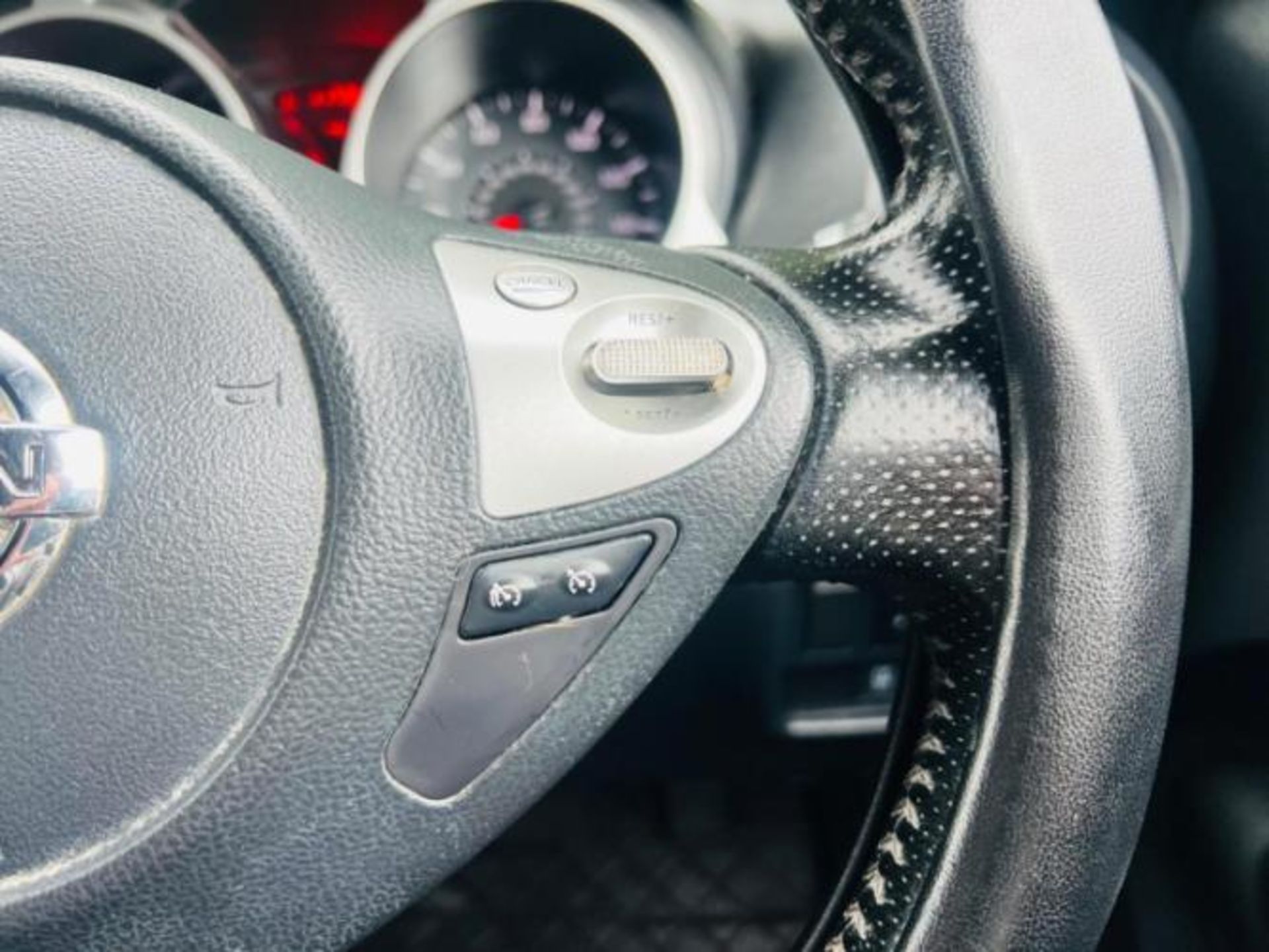 2016 NISSAN JUKE 1.6 TEKNA XTRON 5DR >>--NO VAT ON HAMMER--<< - Image 19 of 39