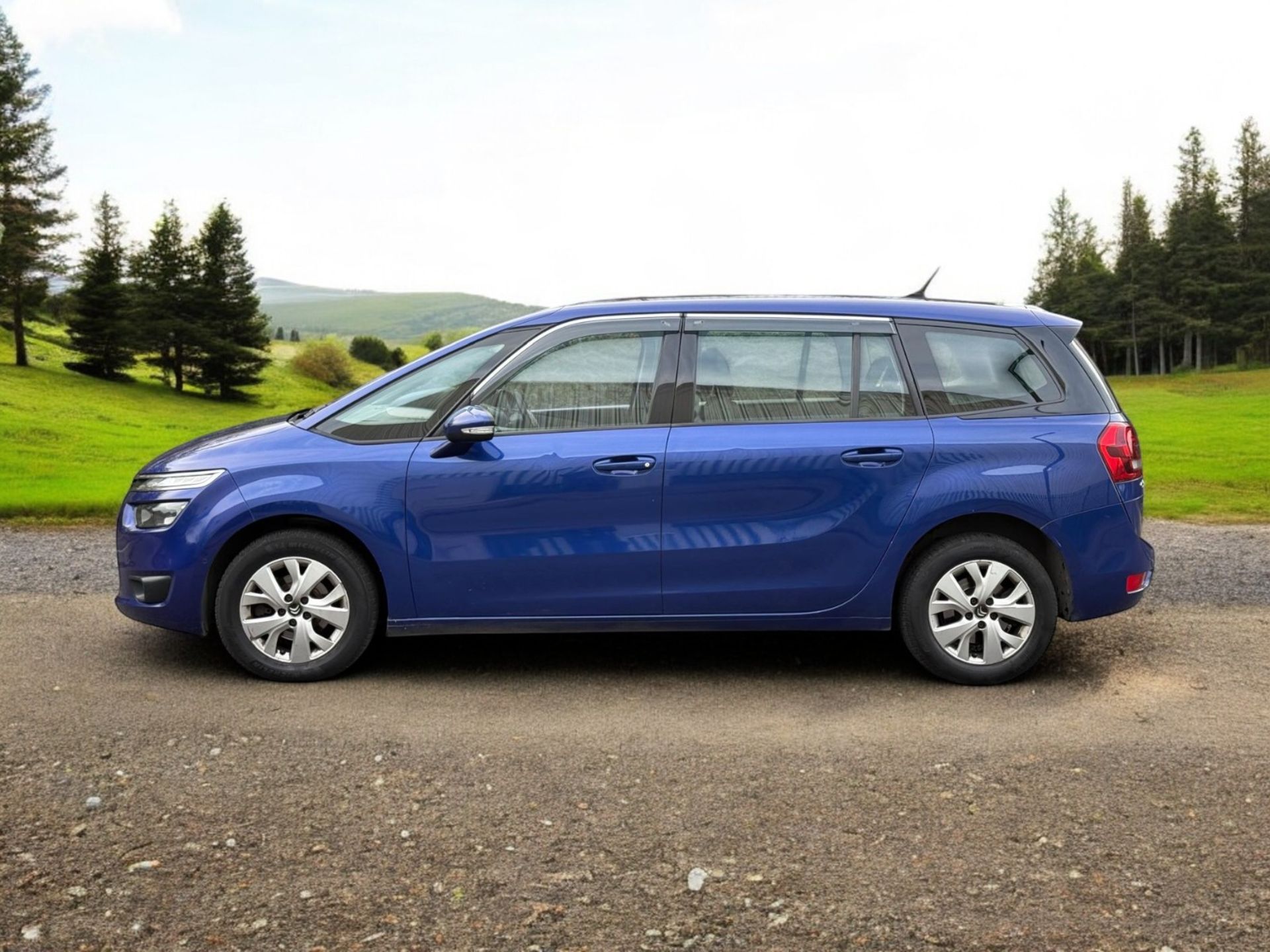 2014 CITROEN GRAND C4 PICASSO 1.6 E-HDI AIRDREAM EXCLUSIVE >>--NO VAT ON HAMMER--<< - Image 7 of 35