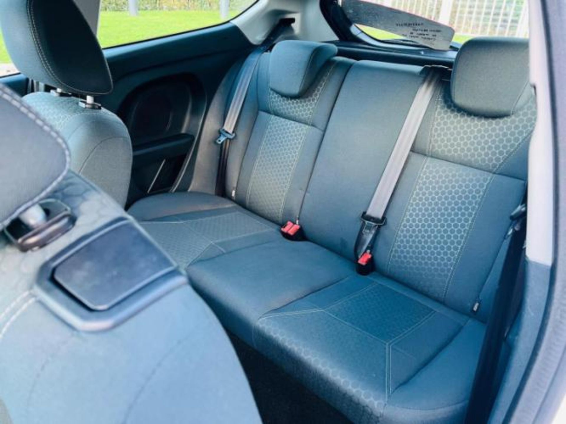 FORD FIESTA 1.25 ZETEC 3DR – 2010>>--NO VAT ON HAMMER--<< - Image 29 of 33