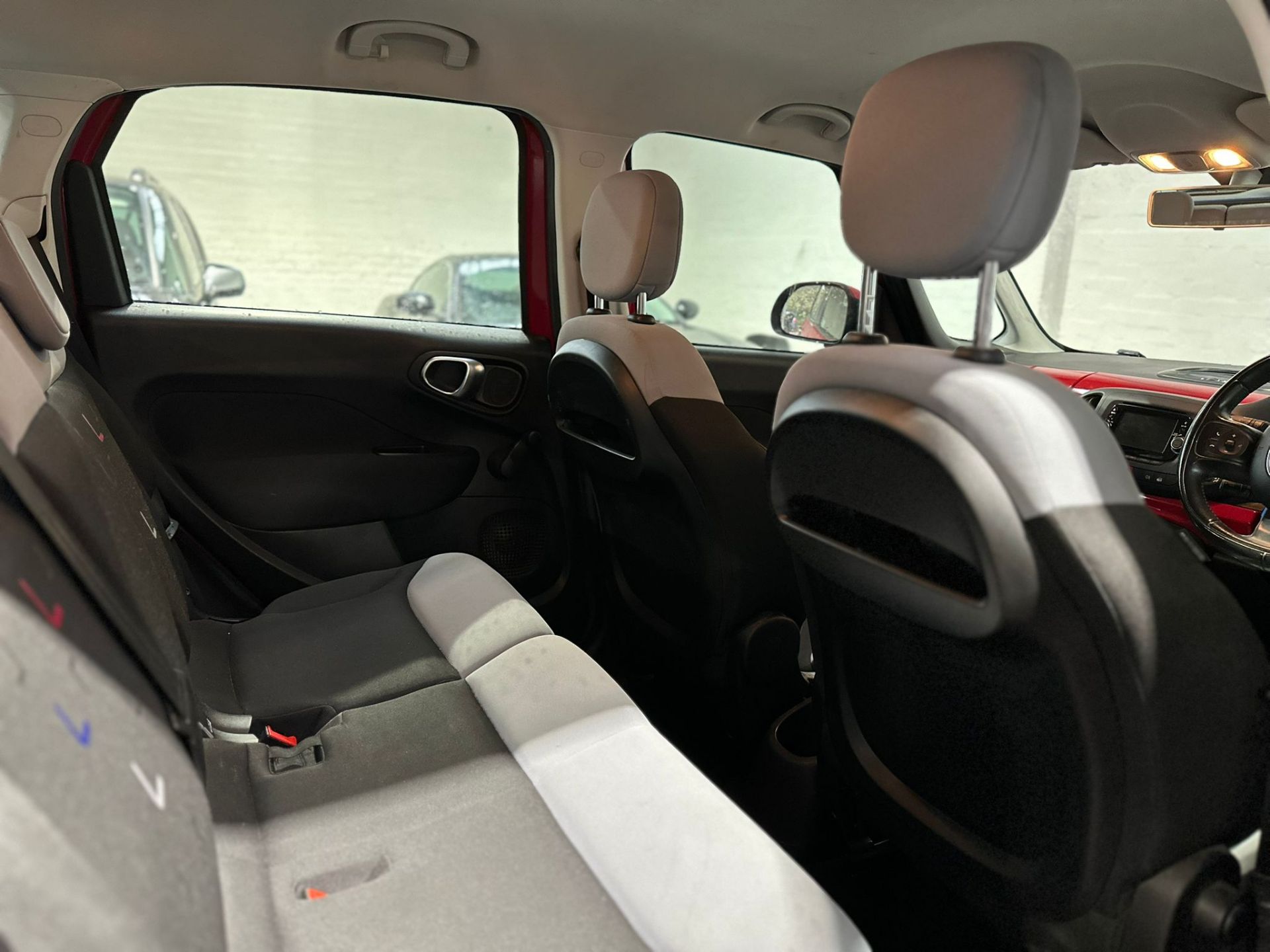 2017 FIAT 500L POP STAR – 1.4 PETROL – ULEZ – 96K – HPI CLEAR >>--NO VAT ON HAMMER--<< - Image 23 of 26