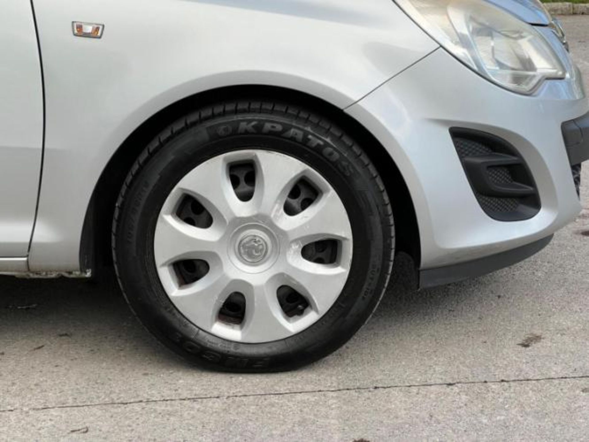VAUXHALL CORSA 1.2I ECOFLEX 16V EXCLUSIV 5DR (A/C)>>--NO VAT ON HAMMER--<< - Image 12 of 37