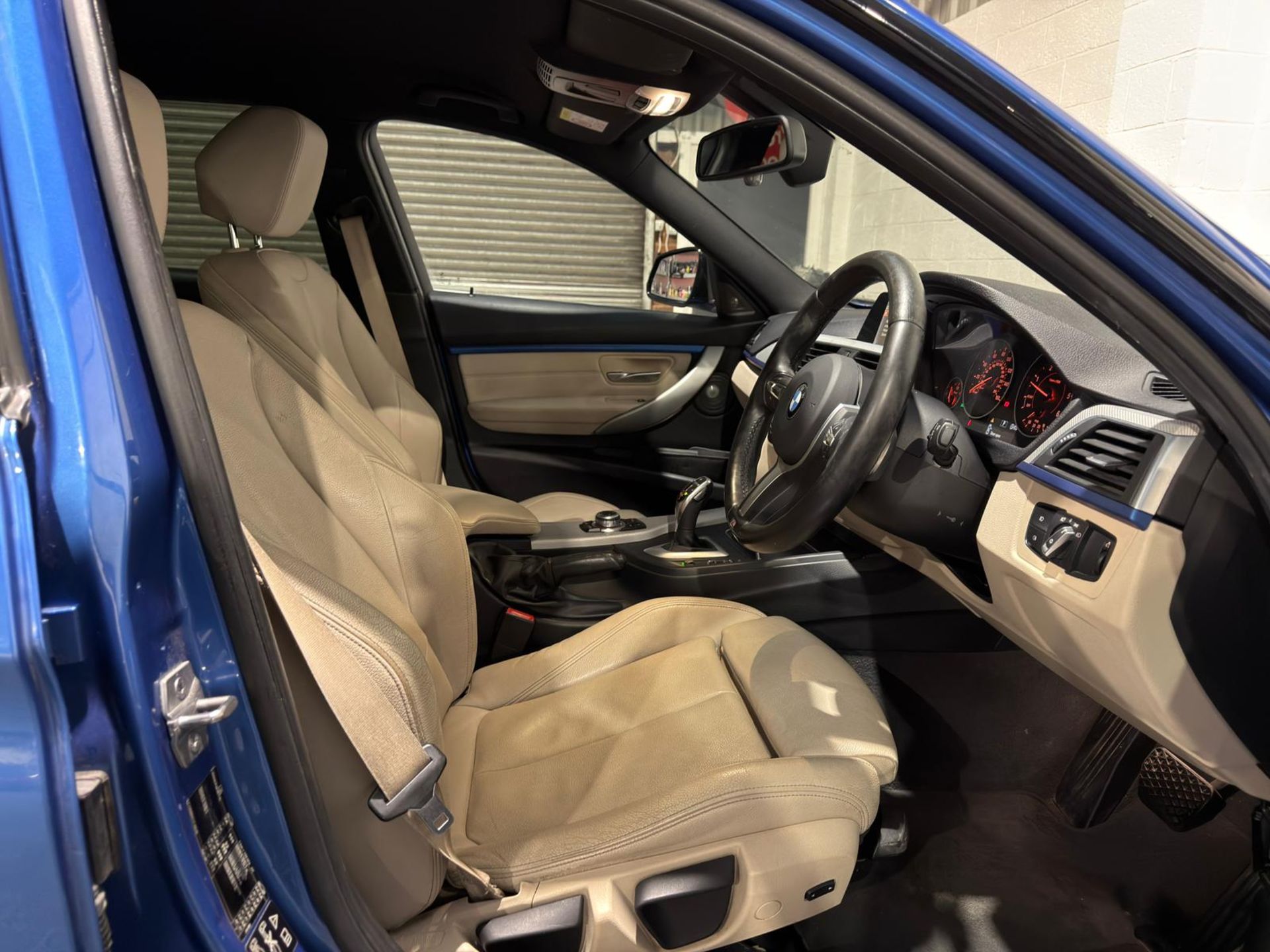 2016 BMW 3 SERIES 335D XDRIVE M SPORT TOURING – EURO 6 >>--NO VAT ON HAMMER--<< - Image 25 of 60