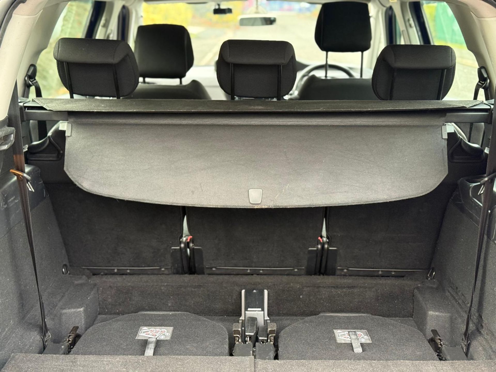 2014 CITROEN GRAND C4 PICASSO 1.6 E-HDI AIRDREAM EXCLUSIVE >>--NO VAT ON HAMMER--<< - Image 22 of 35