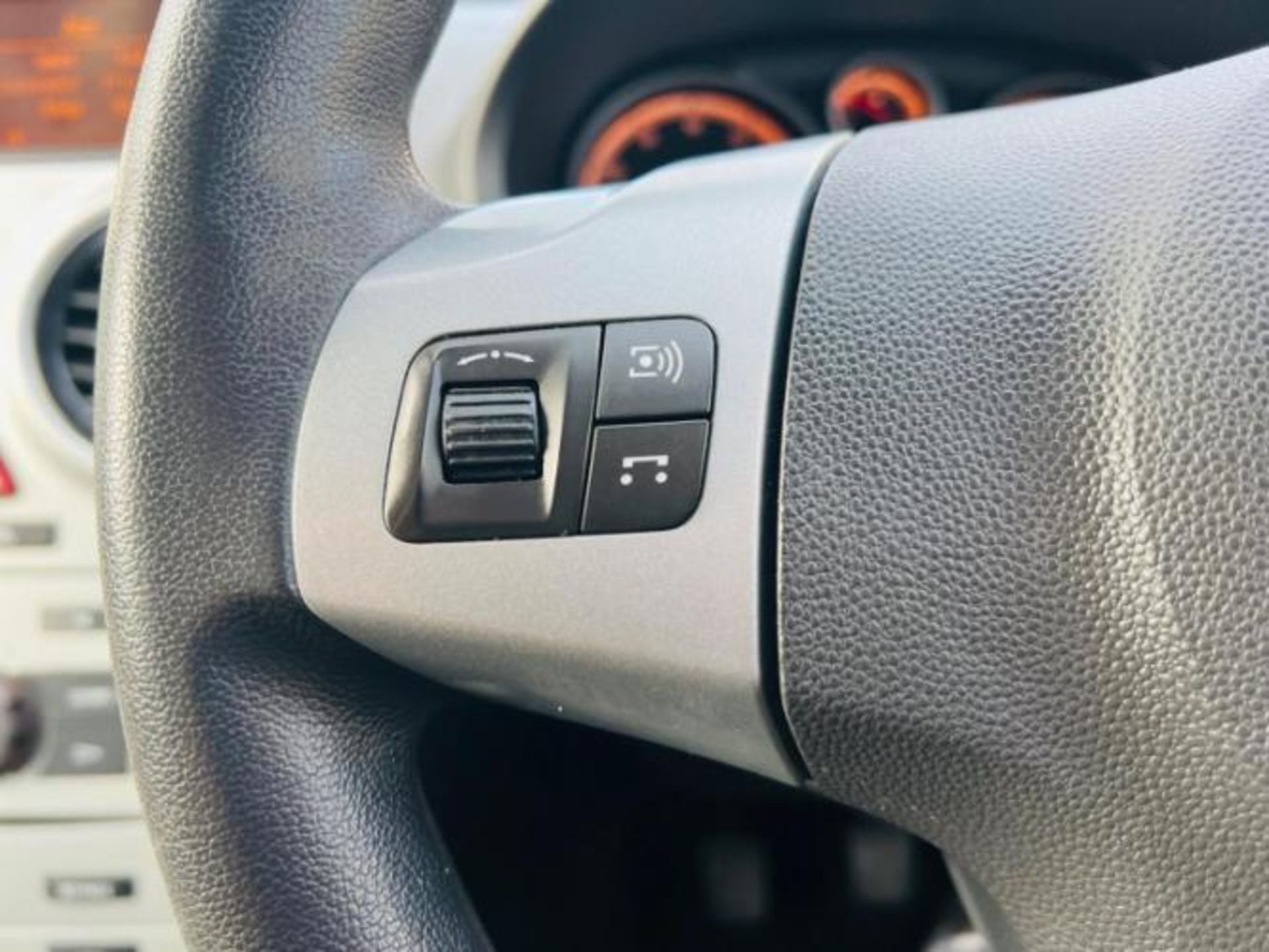 VAUXHALL CORSA 1.2I ECOFLEX 16V EXCLUSIV 5DR (A/C)>>--NO VAT ON HAMMER--<< - Image 19 of 37