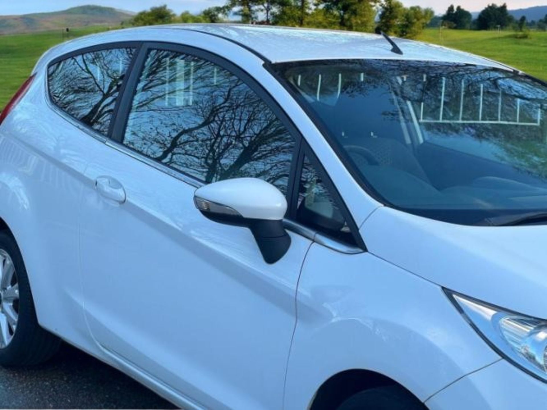 FORD FIESTA 1.25 ZETEC 3DR – 2010>>--NO VAT ON HAMMER--<< - Image 10 of 33