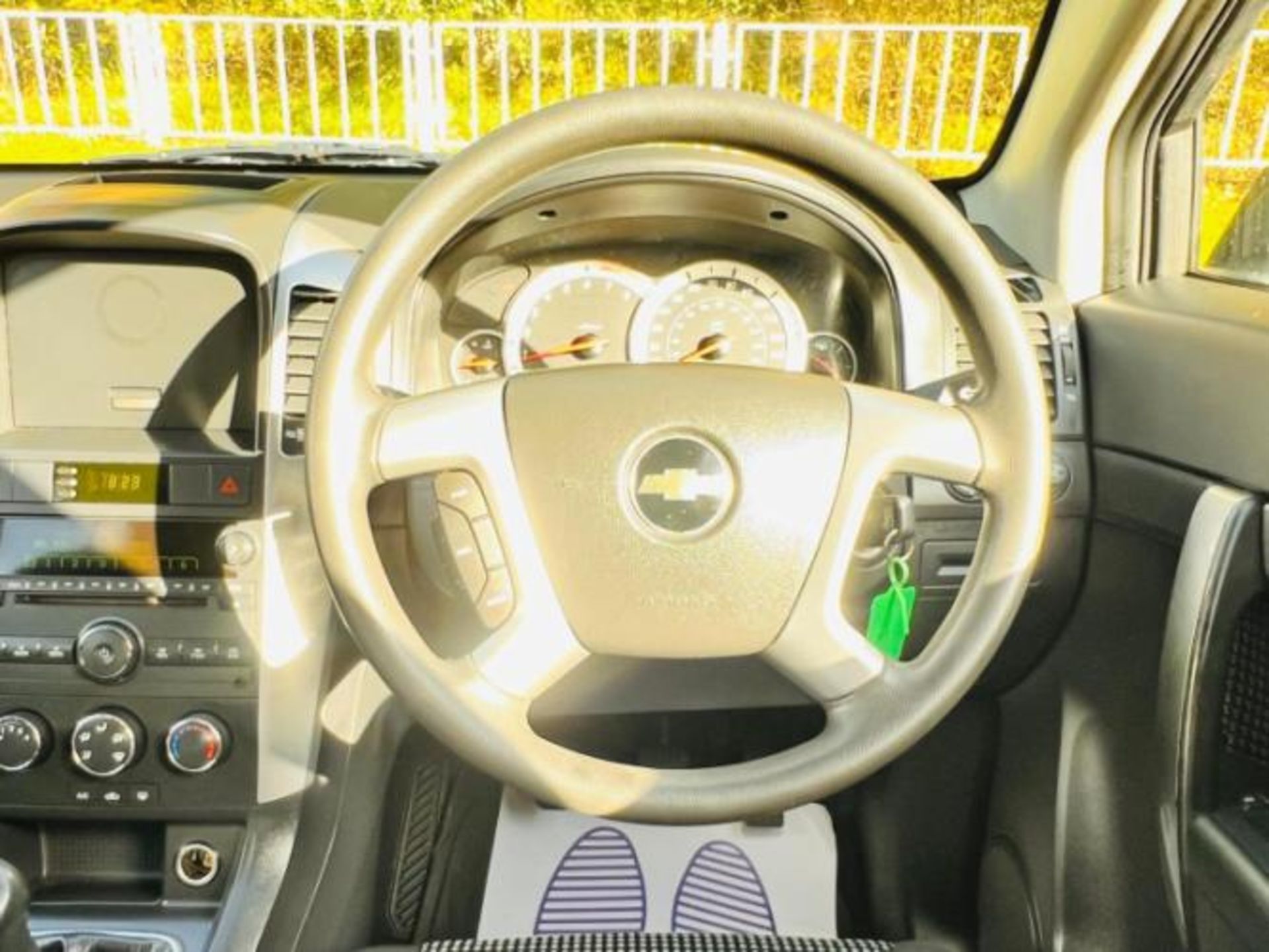 2008 CHEVROLET CAPTIVA 2.4I LS 5DR >>--NO VAT ON HAMMER--<< - Image 13 of 31