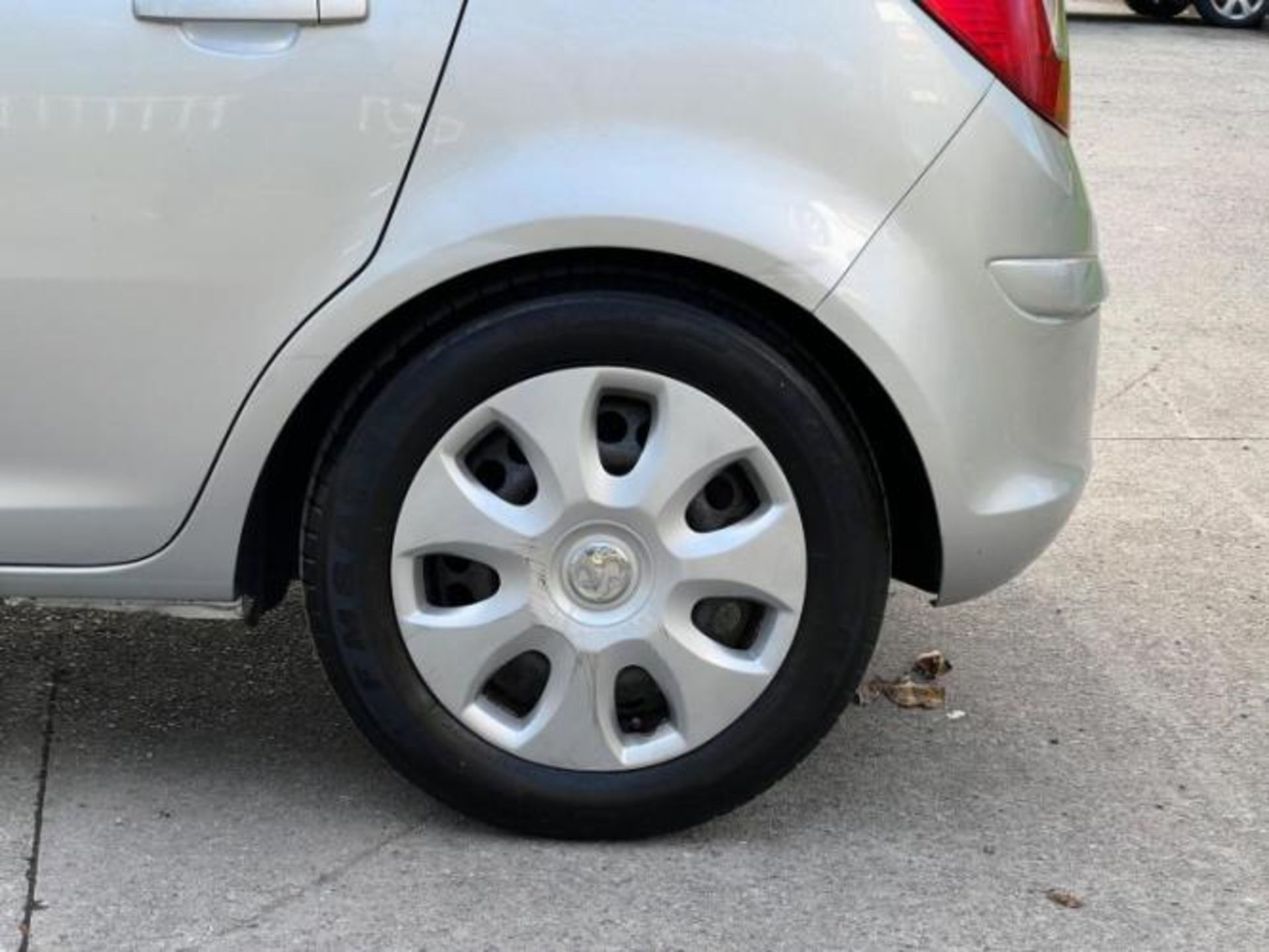 VAUXHALL CORSA 1.2I ECOFLEX 16V EXCLUSIV 5DR (A/C)>>--NO VAT ON HAMMER--<< - Image 20 of 37