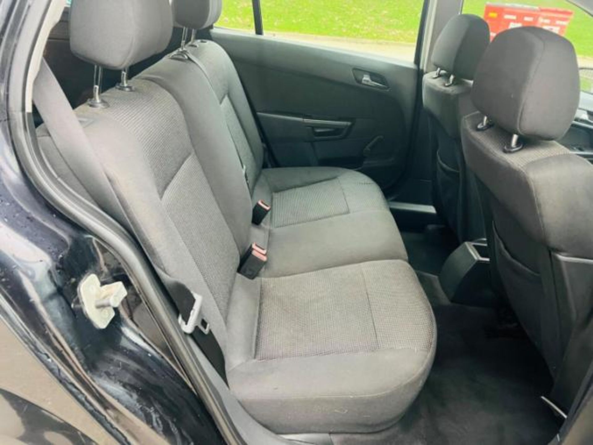 2007 VAUXHALL ASTRA 1.6I 16V SXI 5DR ESTATE >>--NO VAT ON HAMMER--<< - Image 11 of 28