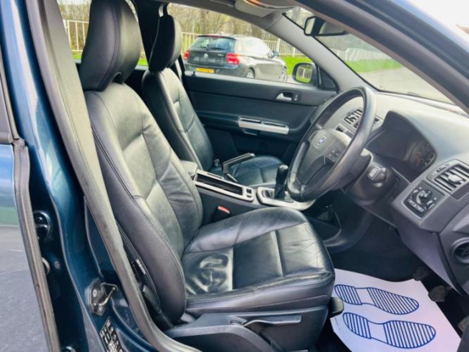 2008 VOLVO V50 2.0D SE 5DR DIESEL MANUAL ESTATE BLUE >>--NO VAT ON HAMMER--<< - Image 14 of 25