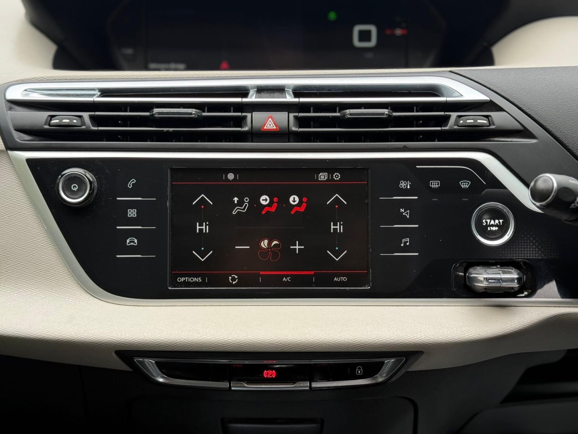 **(ONLY 83K MILEAGE)** 2017 CITROËN C4 GRAND PICASSO FEEL PURETECH S&S>>--NO VAT ON HAMMER--<< - Image 27 of 30