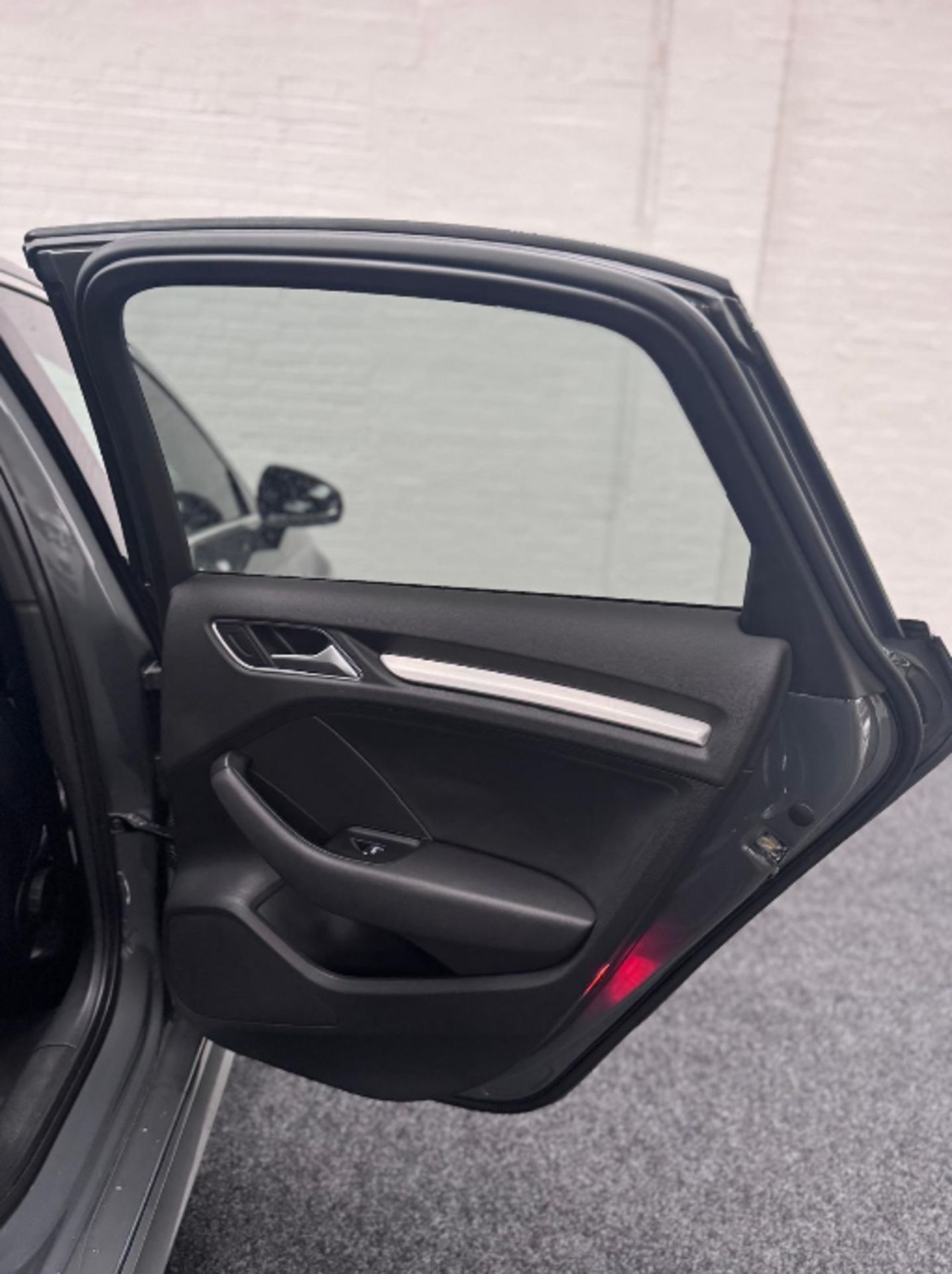 **(ONLY 95K MILEAGE)** 2017 AUDI A3 S LINE 1.4 TFSI S TRONIC SALOON >>--NO VAT ON HAMMER--<< - Image 14 of 39