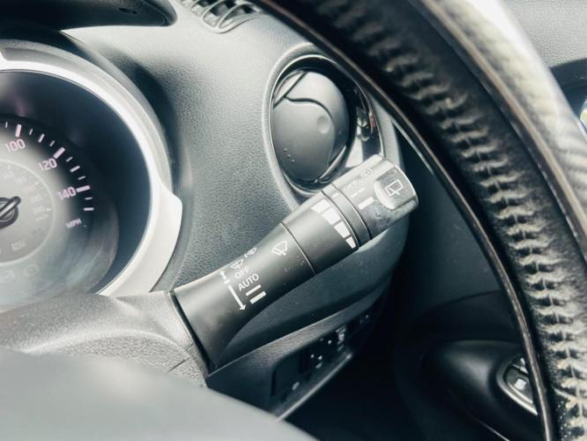 2016 NISSAN JUKE 1.6 TEKNA XTRON 5DR >>--NO VAT ON HAMMER--<< - Image 21 of 39