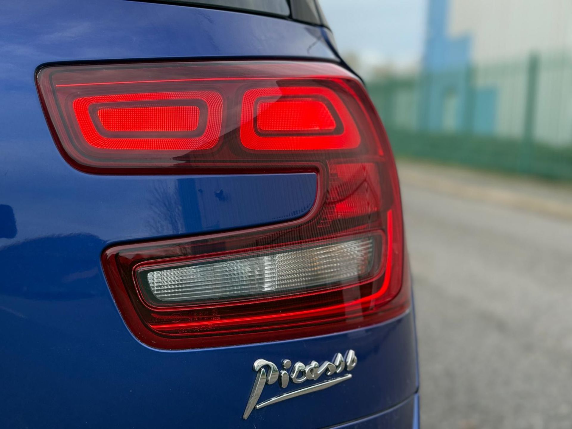 2014 CITROEN GRAND C4 PICASSO 1.6 E-HDI AIRDREAM EXCLUSIVE >>--NO VAT ON HAMMER--<< - Image 24 of 35