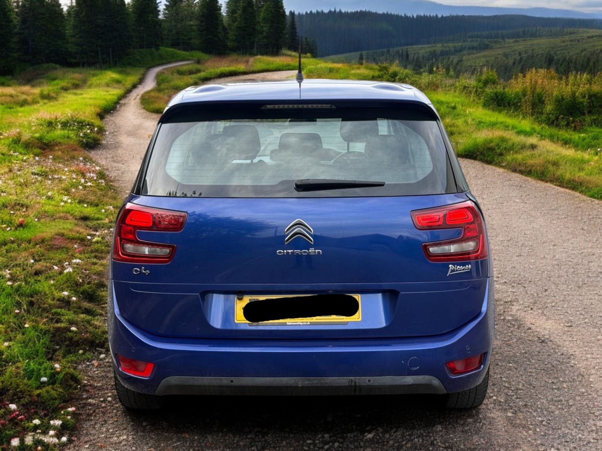 2014 CITROEN GRAND C4 PICASSO 1.6 E-HDI AIRDREAM EXCLUSIVE >>--NO VAT ON HAMMER--<< - Image 3 of 35