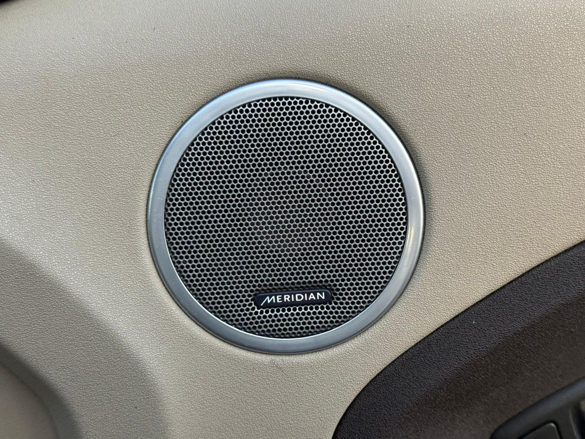 2012 LAND ROVER RANGE ROVER EVOQUE 2.2 TD4 PURE >>--NO VAT ON HAMMER--<< - Image 29 of 32