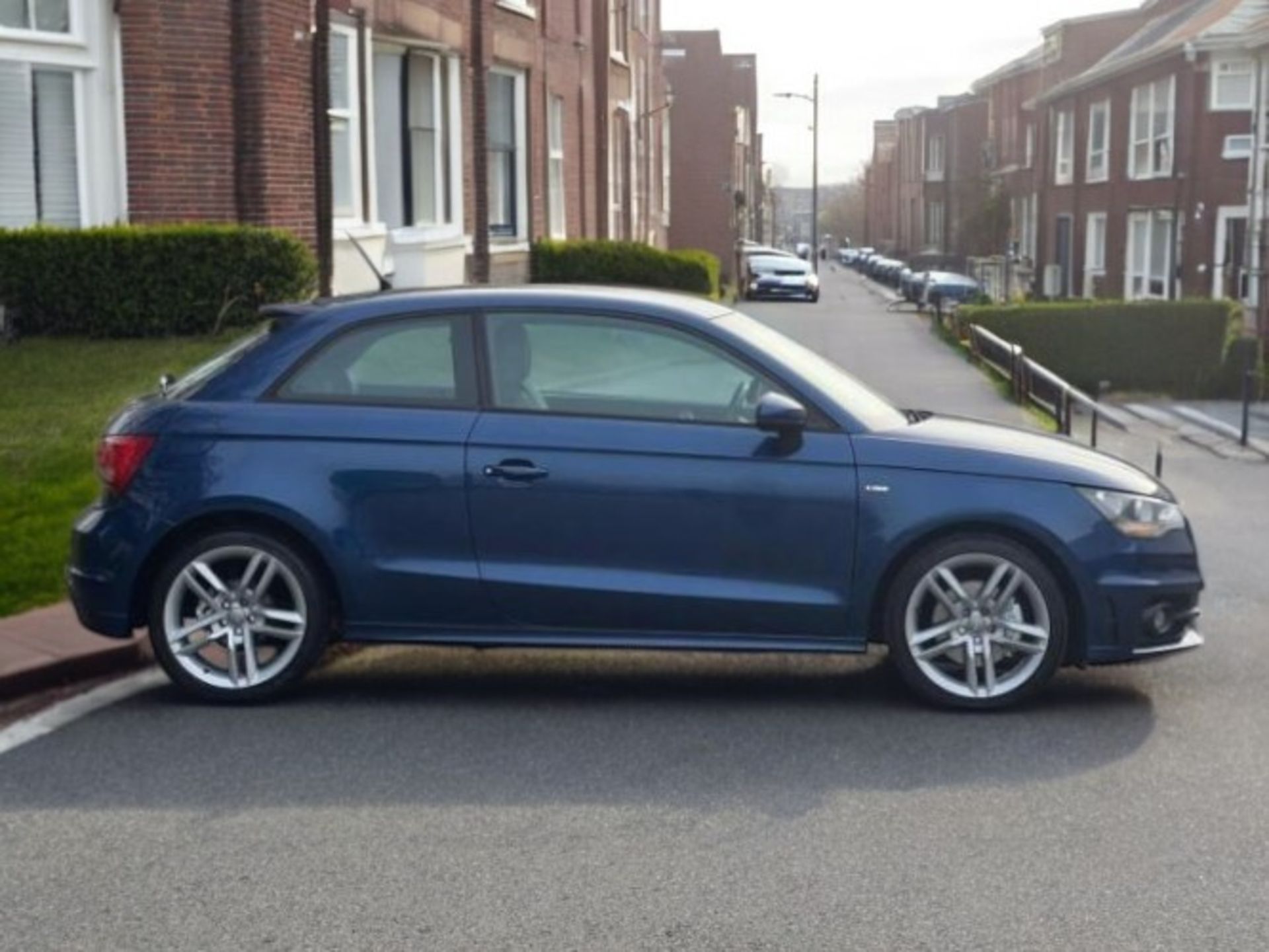 2012 AUDI A1 1.6 TDI S LINE (S/S) 3DR DIESEL MANUAL HATCHBACK BLUE >>--NO VAT ON HAMMER--<< - Image 6 of 25