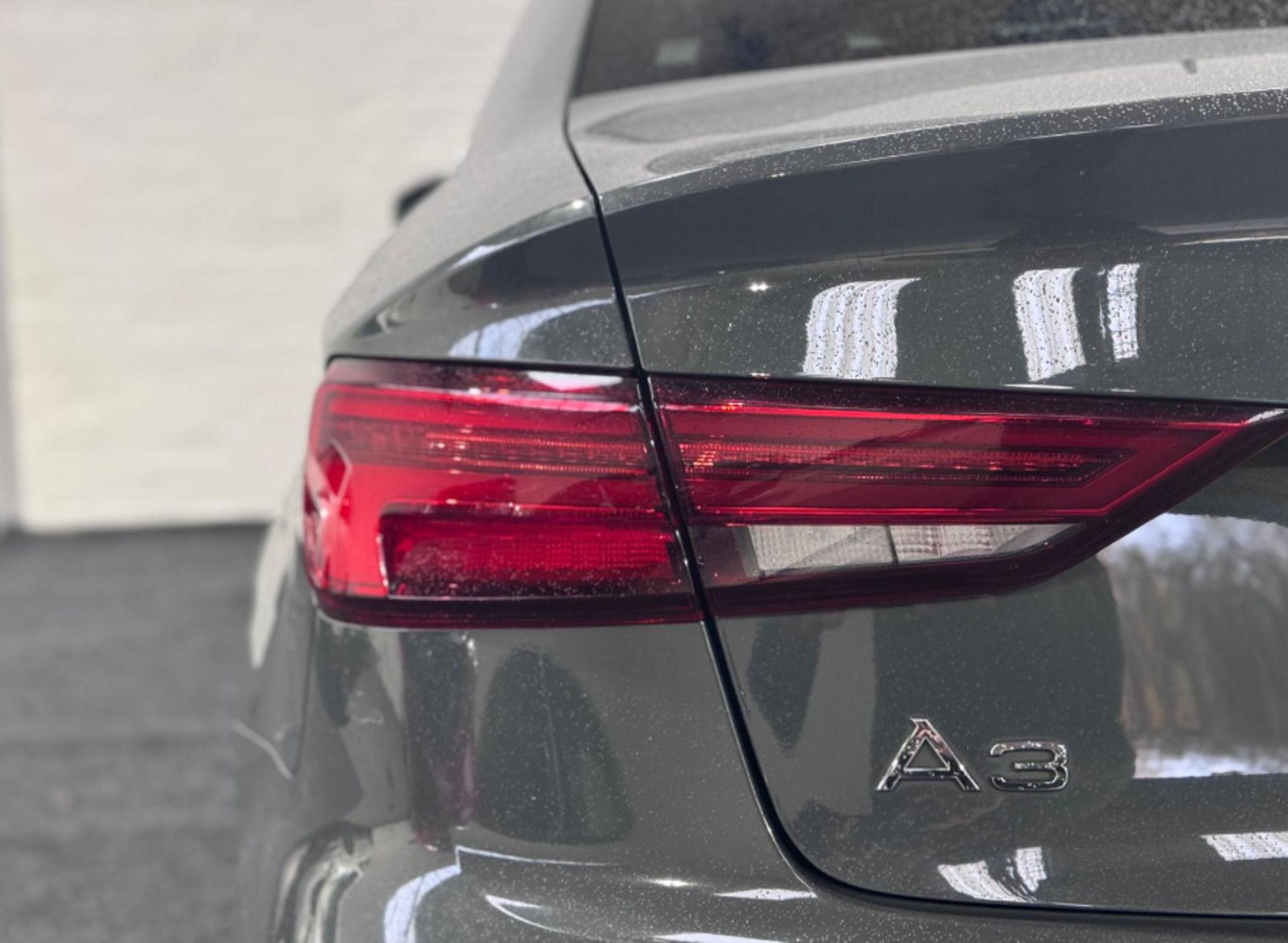 **(ONLY 95K MILEAGE)** 2017 AUDI A3 S LINE 1.4 TFSI S TRONIC SALOON >>--NO VAT ON HAMMER--<< - Image 24 of 39