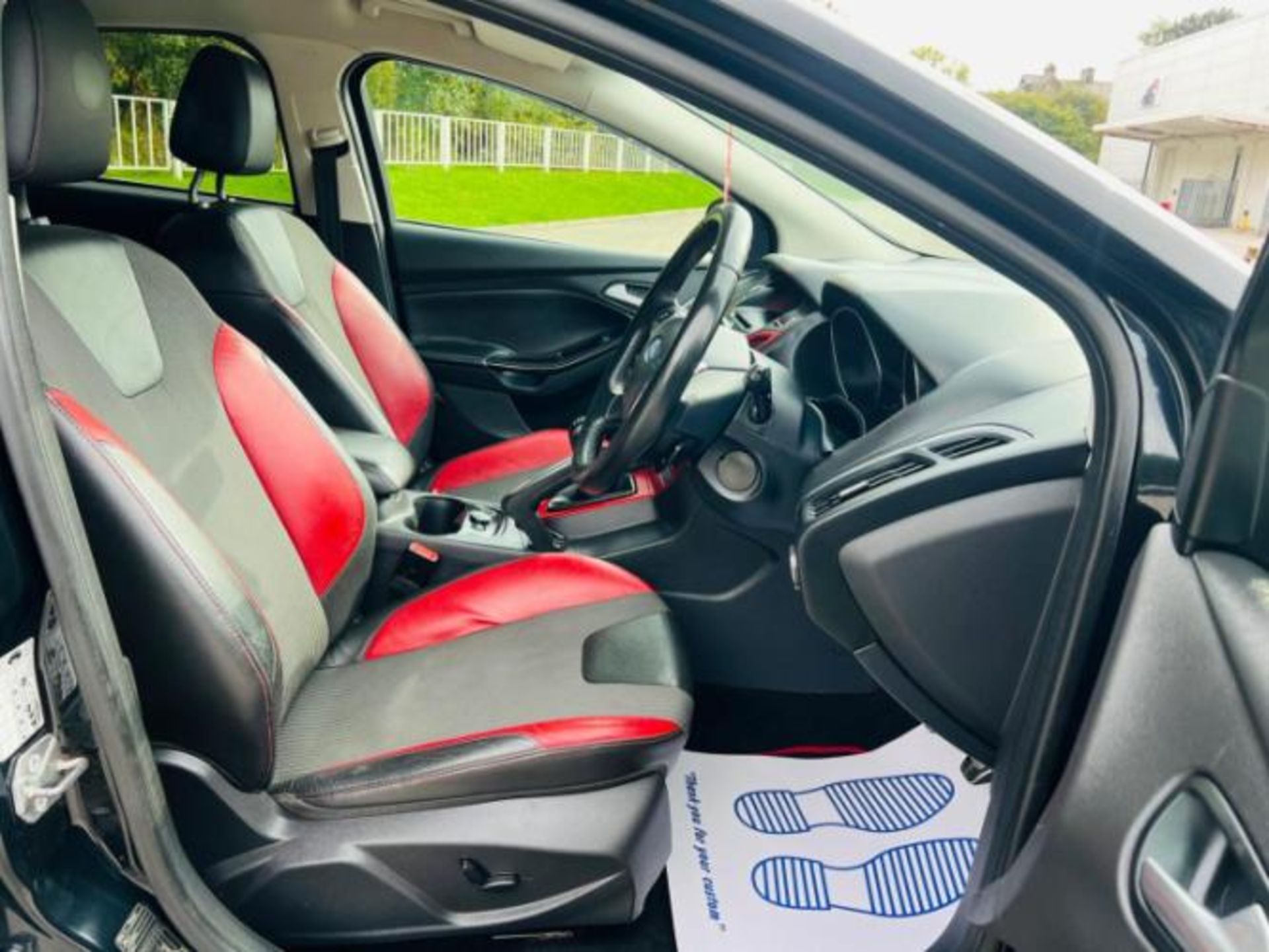 2012 FORD FOCUS 1.6T ECOBOOST ZETEC S (S/S) 5DR HATCHBACK>>--NO VAT ON HAMMER--<< - Image 35 of 40