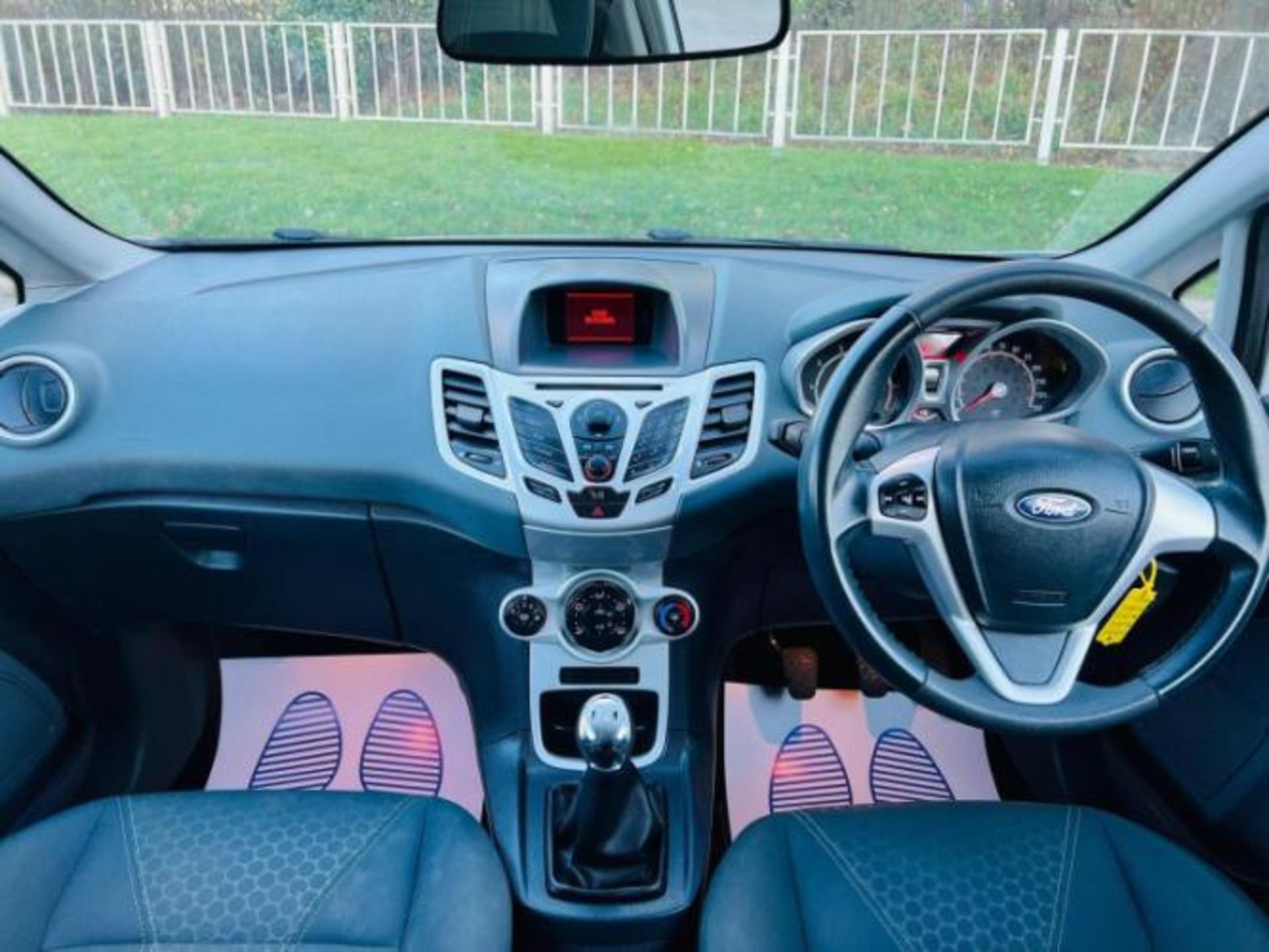 FORD FIESTA 1.25 ZETEC 3DR – 2010>>--NO VAT ON HAMMER--<< - Image 20 of 33