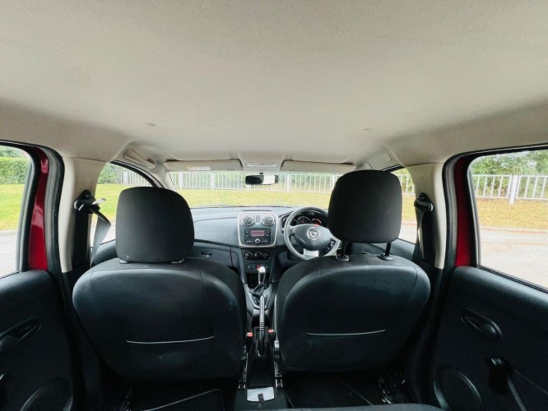 2014 DACIA SANDERO STEPWAY 1.5 DCI AMBIANCE 5DR>>--NO VAT ON HAMMER--<< - Image 21 of 36