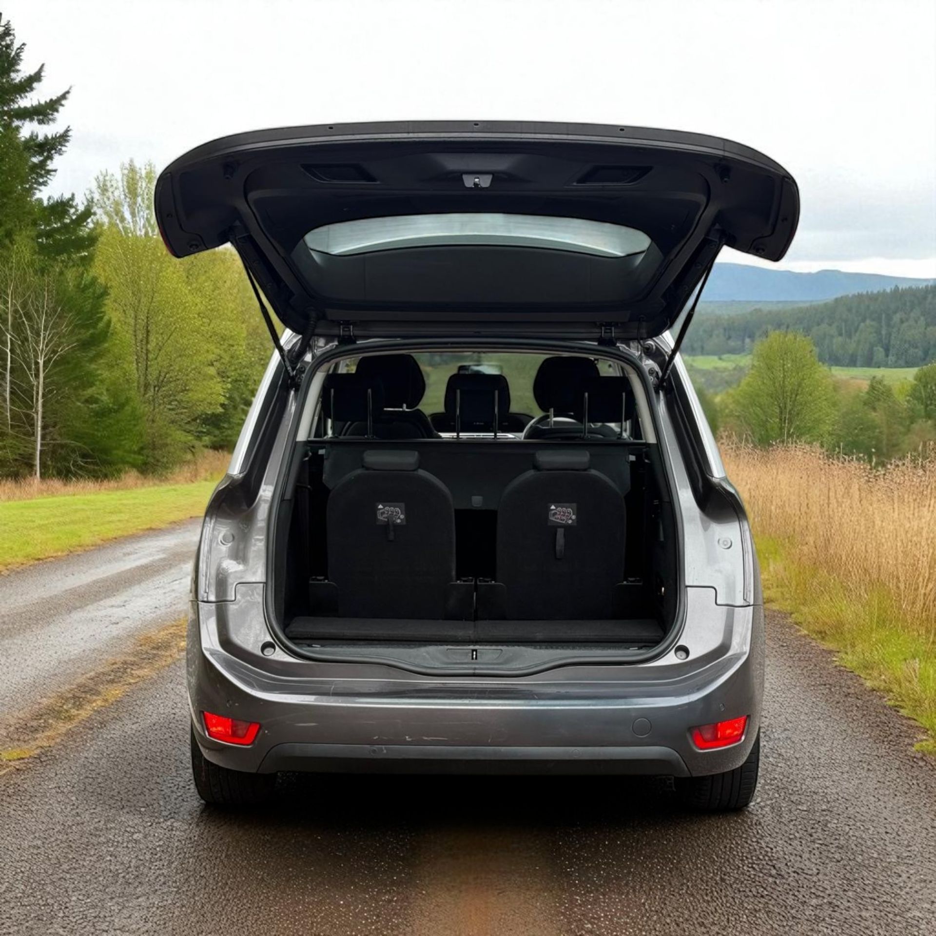 **(ONLY 83K MILEAGE)** 2017 CITROËN C4 GRAND PICASSO FEEL PURETECH S&S>>--NO VAT ON HAMMER--<< - Image 3 of 30