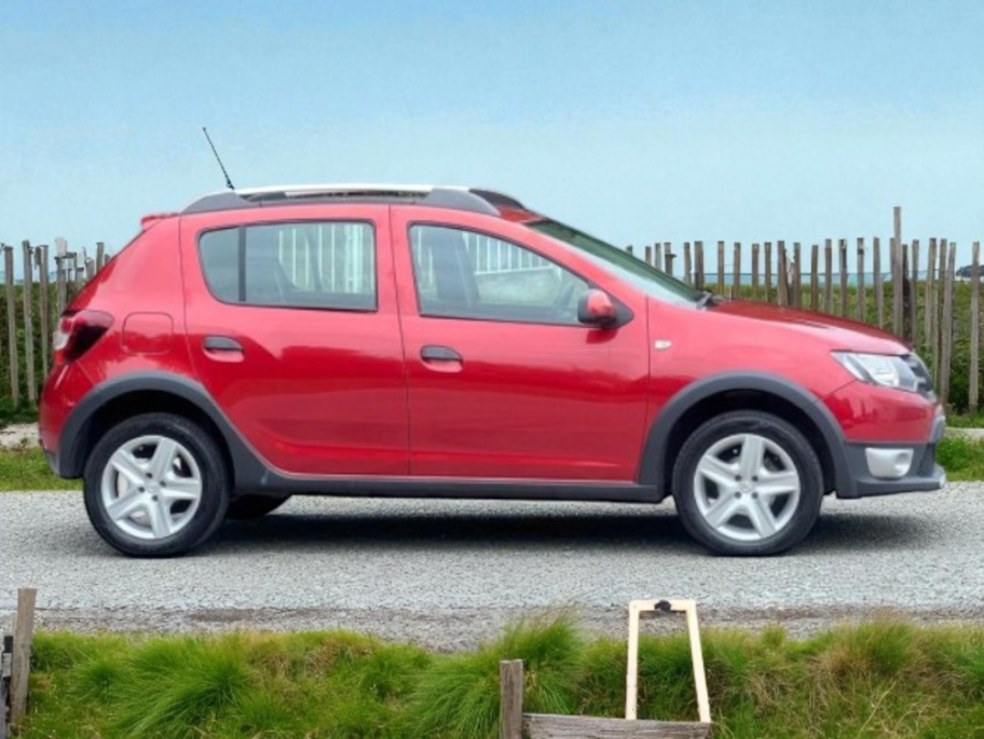 2014 DACIA SANDERO STEPWAY 1.5 DCI AMBIANCE 5DR>>--NO VAT ON HAMMER--<< - Image 9 of 36