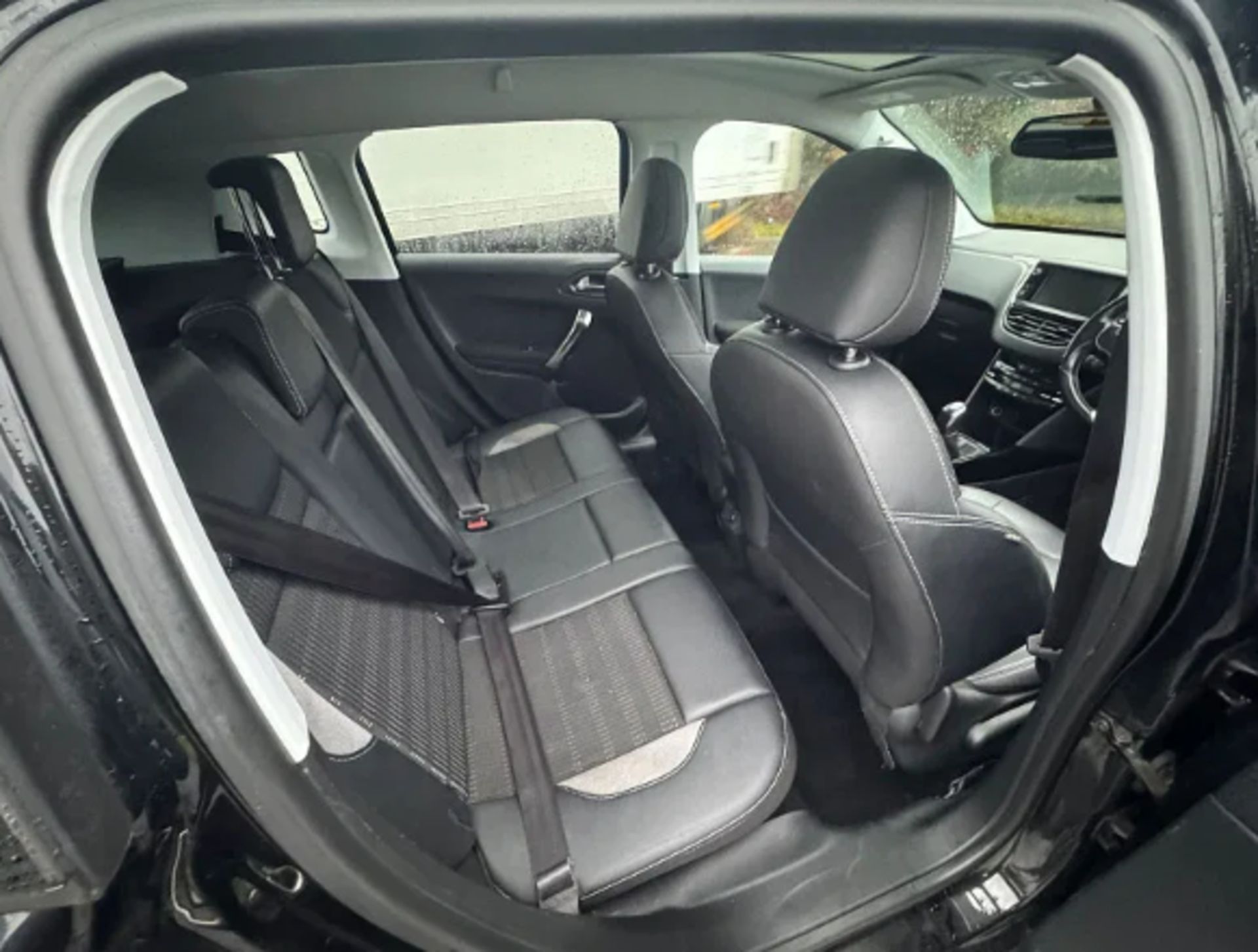 **(ONLY 90K MILEAGE)** 2016 PEUGEOT 2008 1.2 PURETECH ALLURE SUV >>--NO VAT ON HAMMER--<< - Image 14 of 21