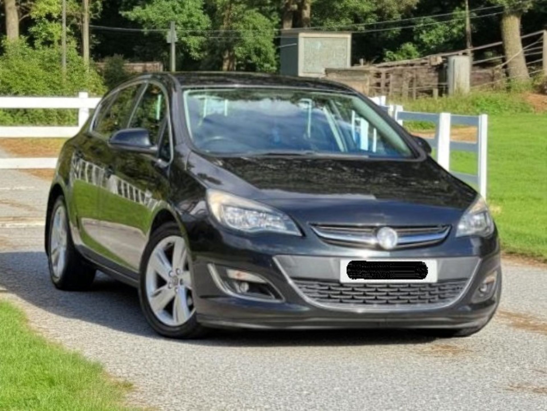 **(ONLY 109K MILEAGE)** 2013 VAUXHALL ASTRA 1.6 16V SRI 5-DOOR HATCHBACK>>--NO VAT ON HAMMER--<< - Image 10 of 40