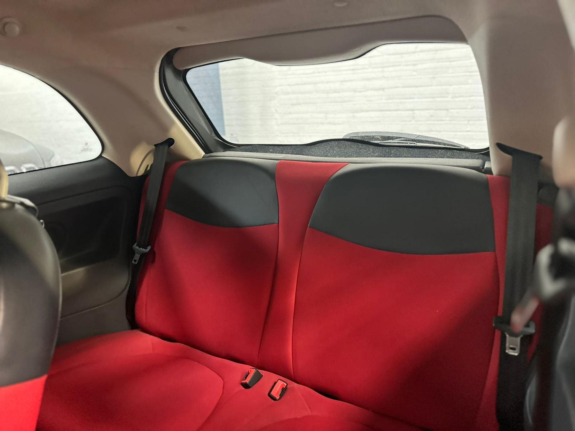 2009 FIAT 500 POP – 1.2 PETROL – £35 TAX – ULEZ – 119K MILES – FSH >>--NO VAT ON HAMMER--<< - Image 17 of 18