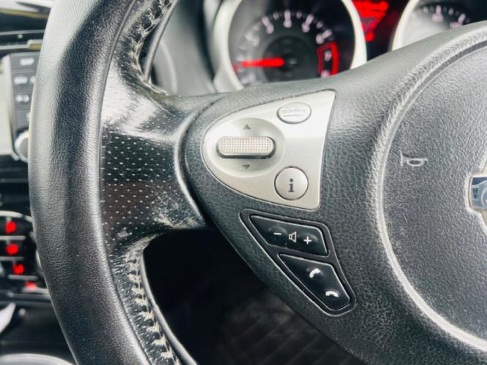 2016 NISSAN JUKE 1.6 TEKNA XTRON 5DR >>--NO VAT ON HAMMER--<< - Image 20 of 39